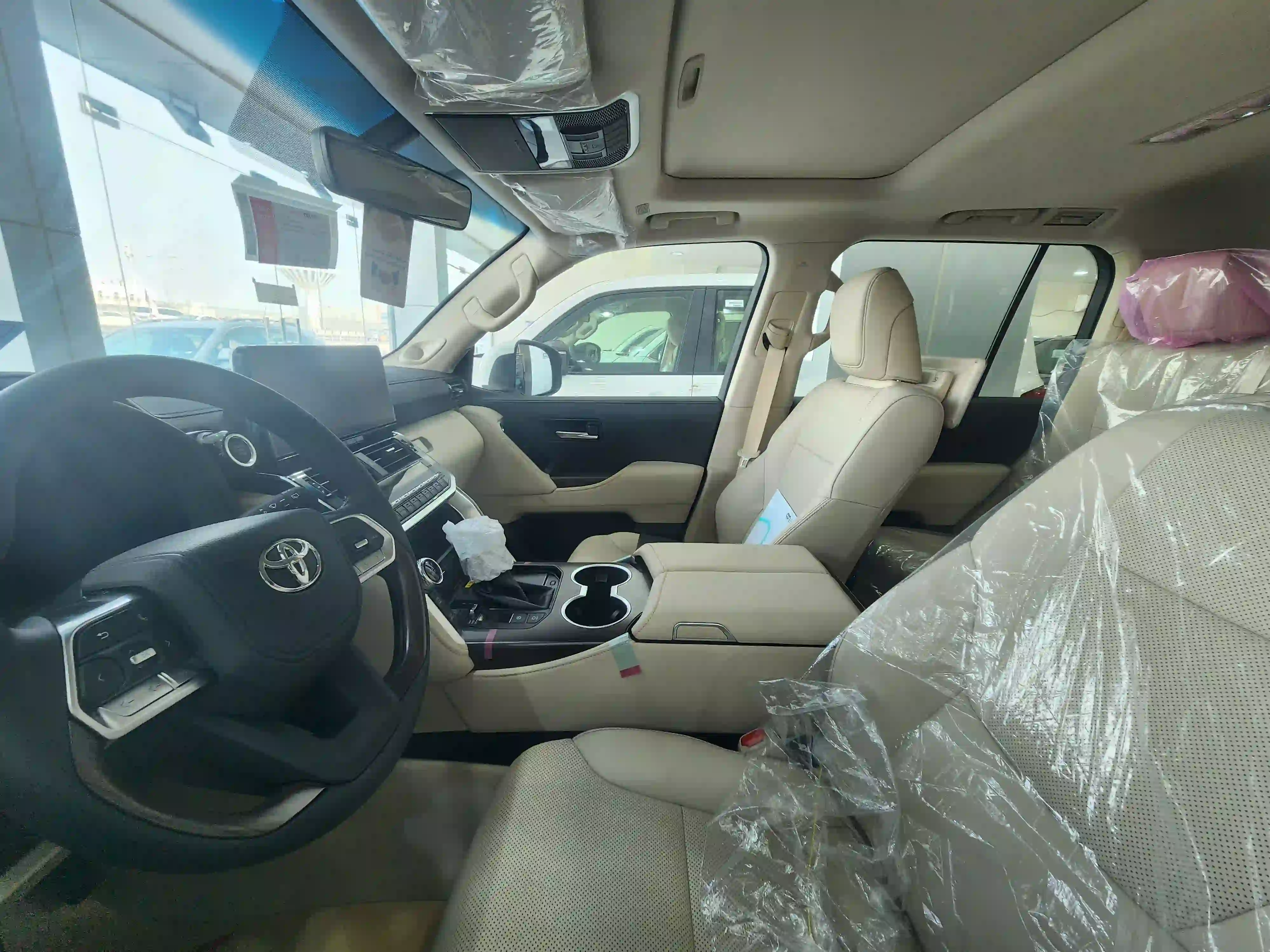 Toyota Land Cruiser GX.R 2026 - Image 2