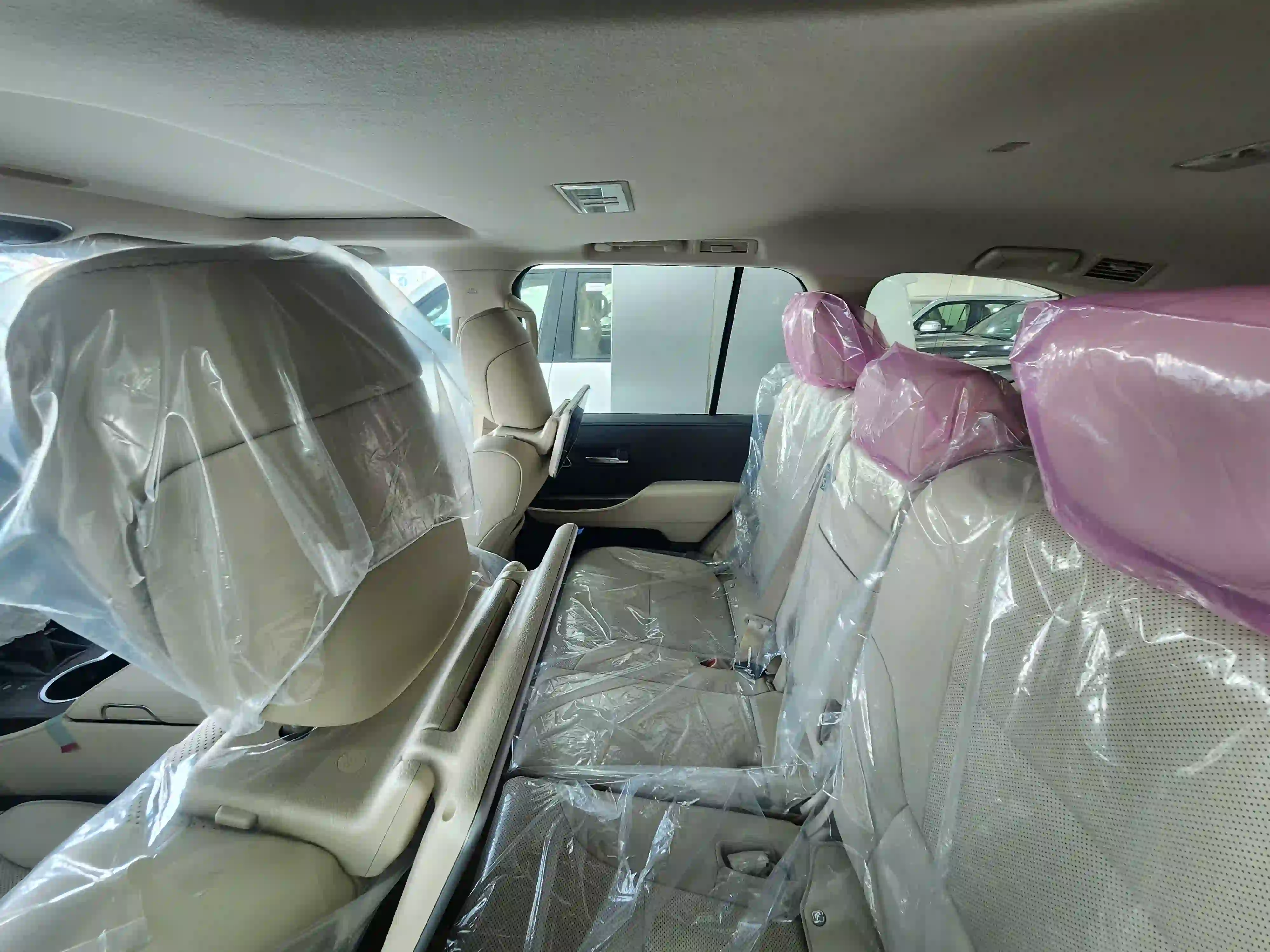 Toyota Land Cruiser GX.R 2026 - Image 3