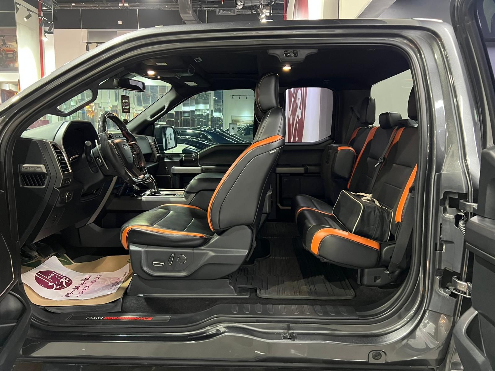 Ford Raptor 2018 - Image 4