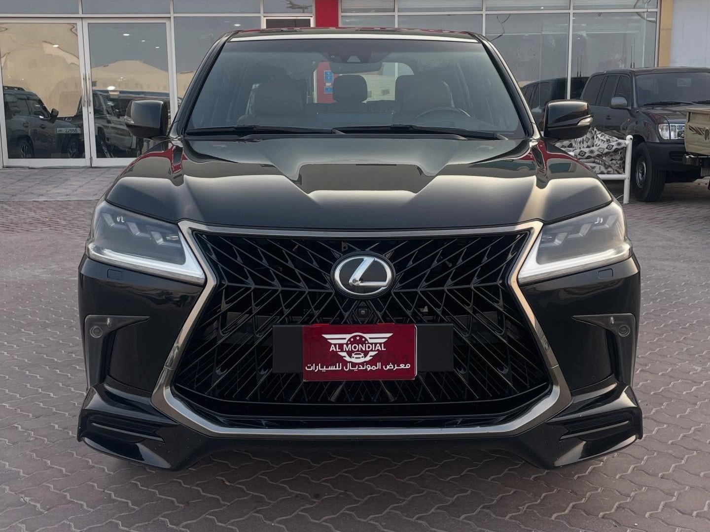 Lexus LX 570 S Black Edition 2017