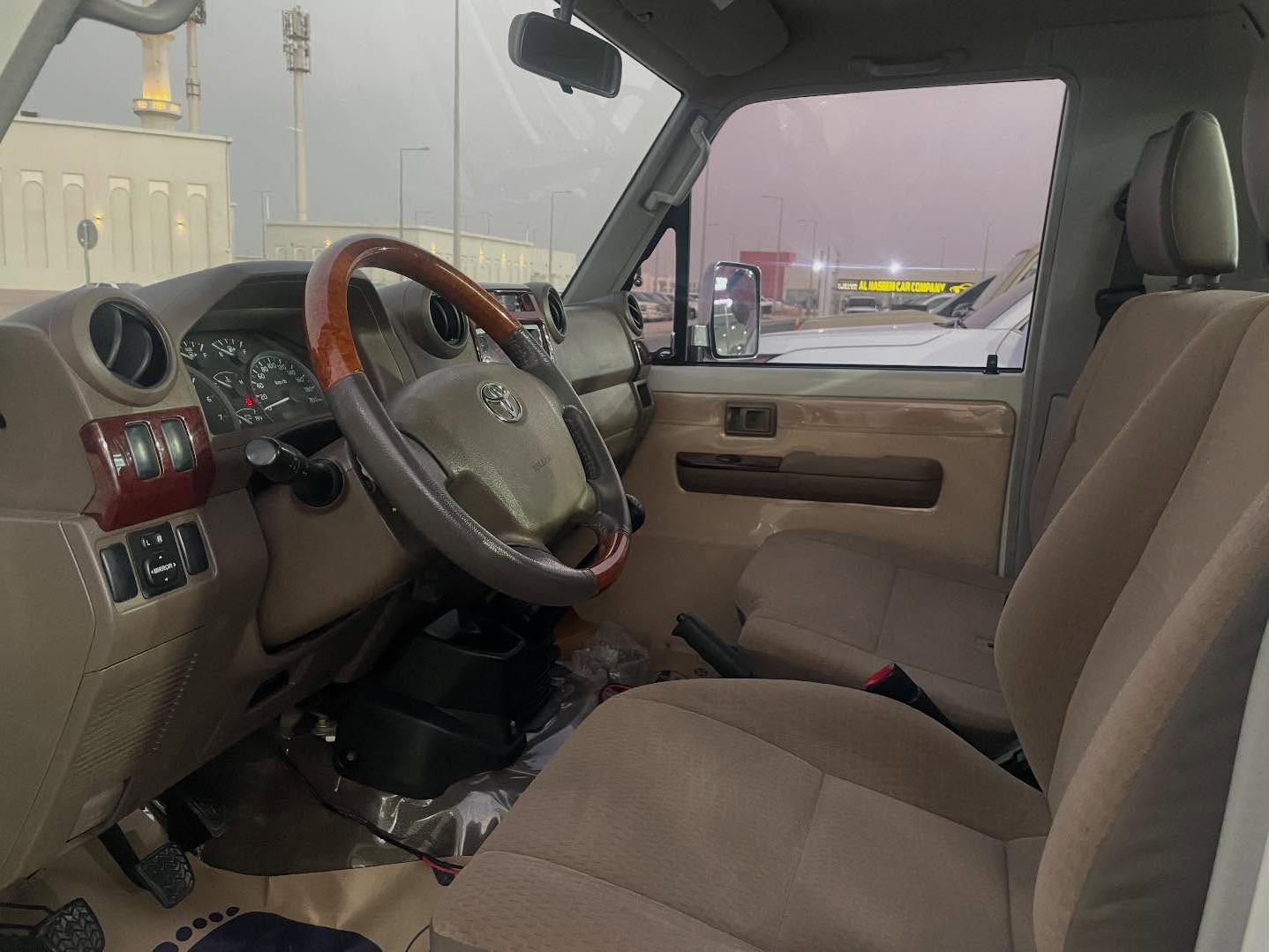 Toyota LX  2020 - Image 3