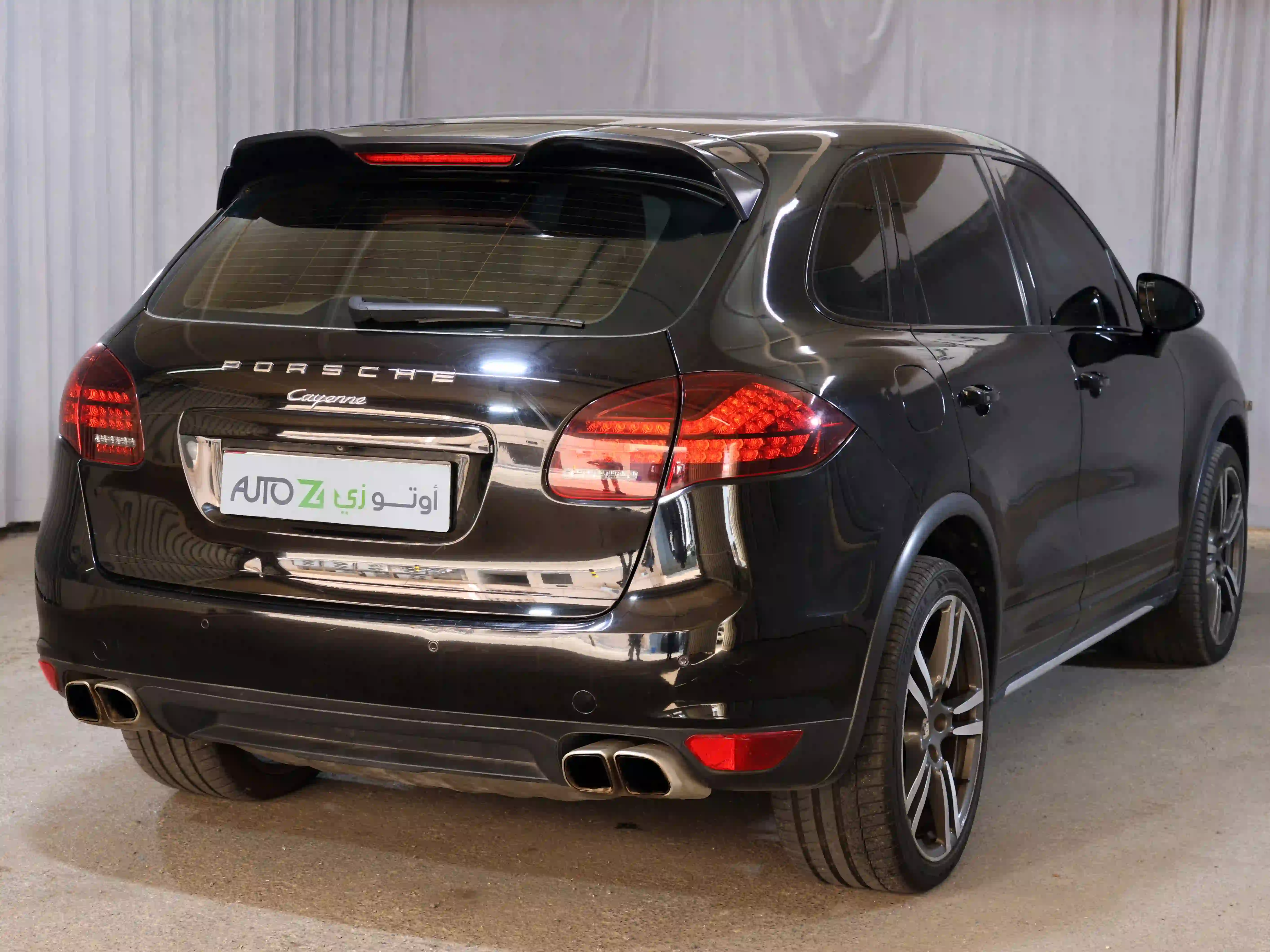 Porsche Cayenne S  2013 - Image 2