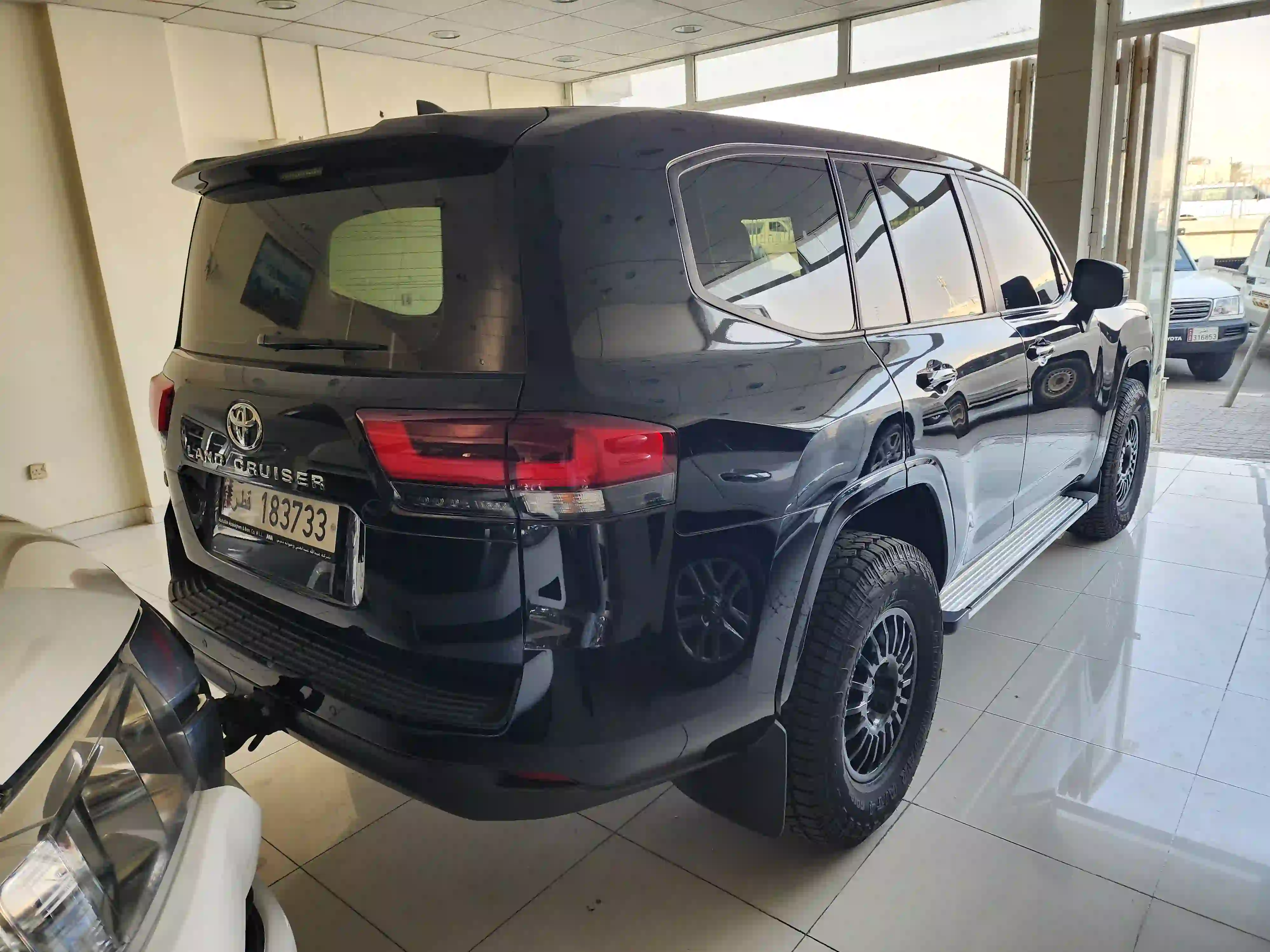 Toyota Land Cruiser GX 2023 - Image 2