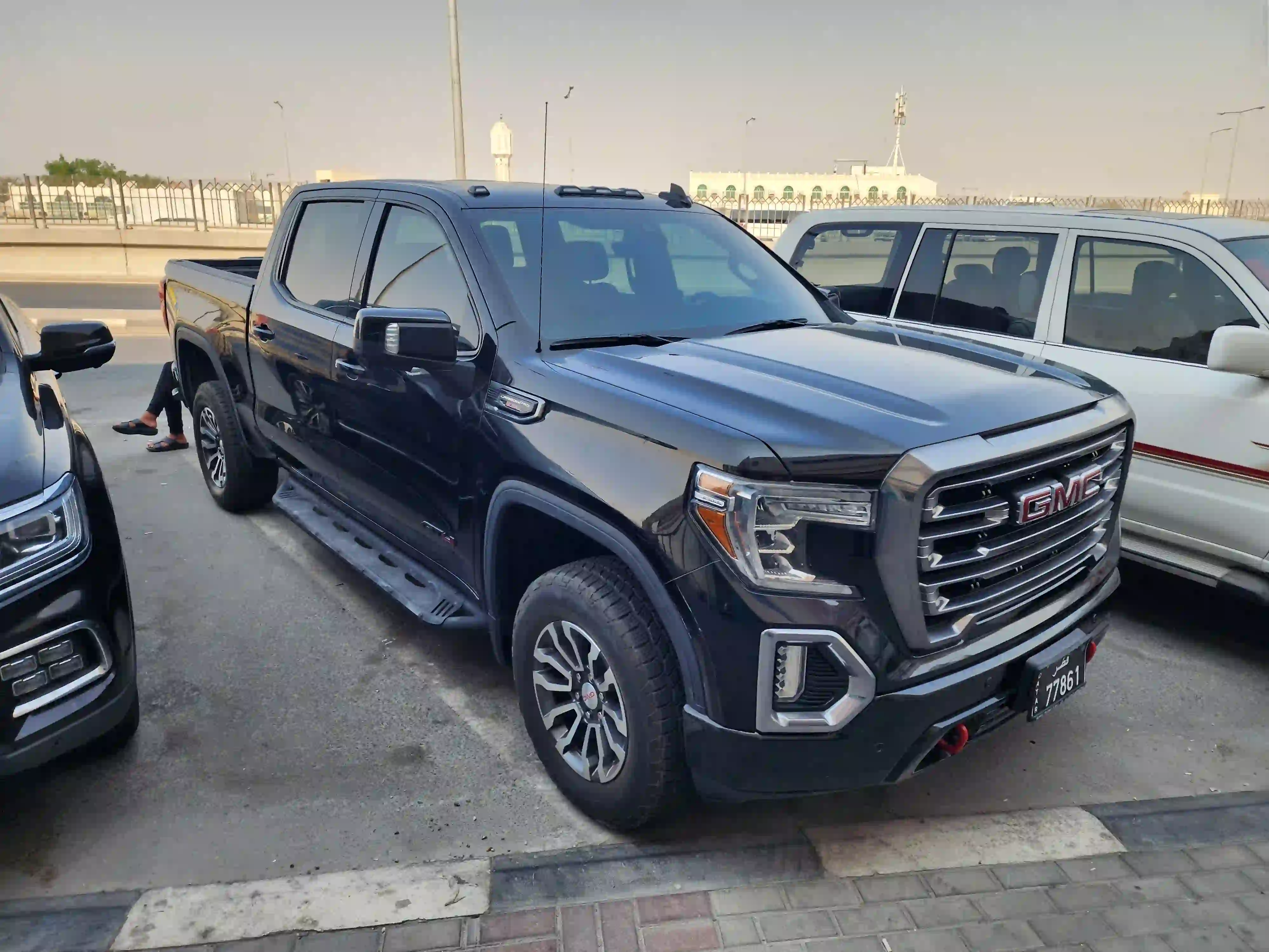 GMC Sierra 2020 - Image 1