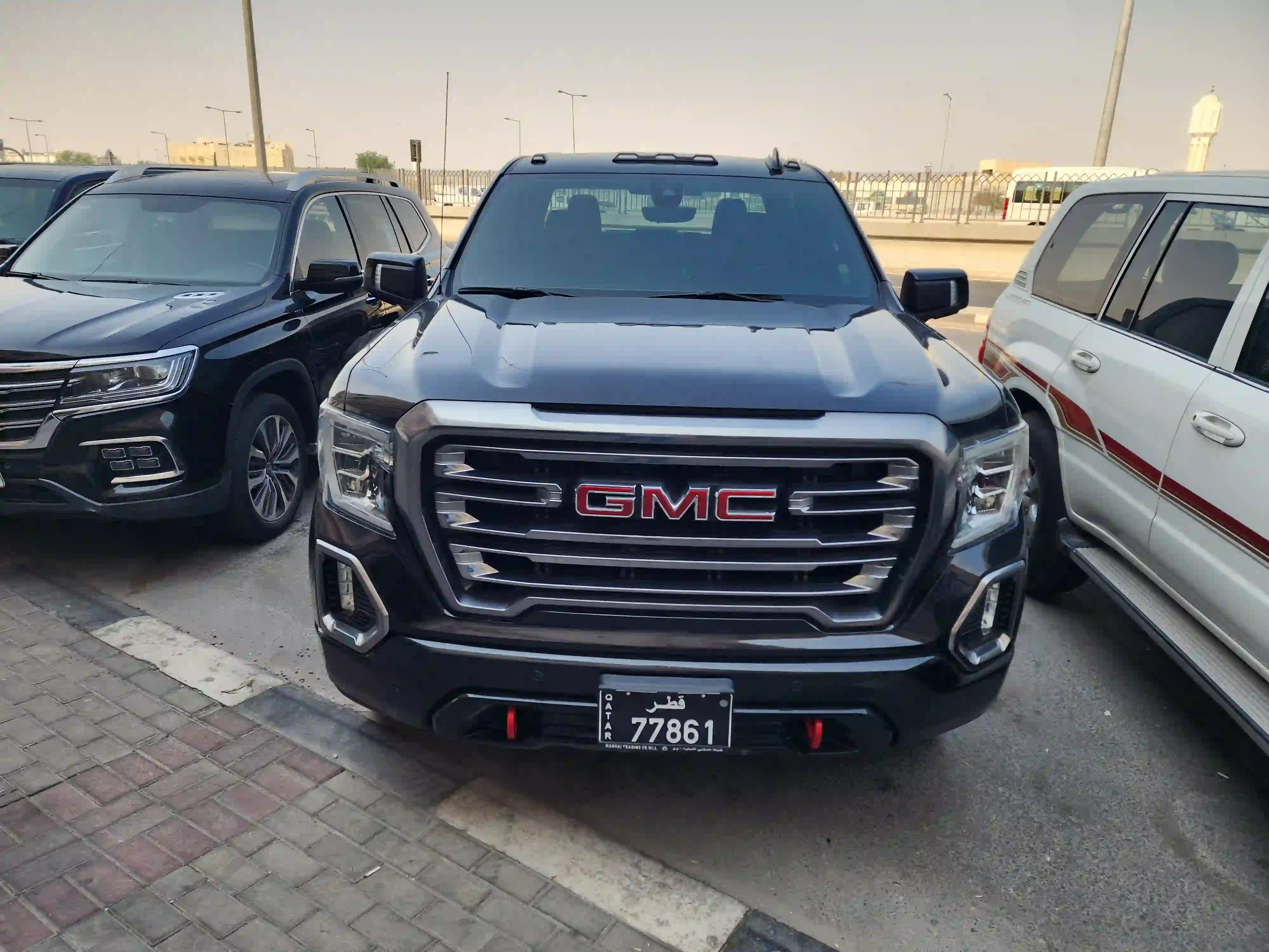 GMC Sierra 2020 - Image 2