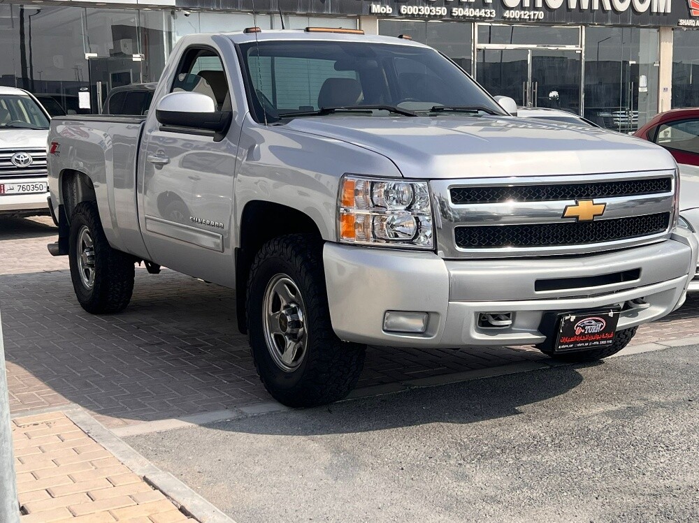 Chevrolet Silverado 2013 - Image 2