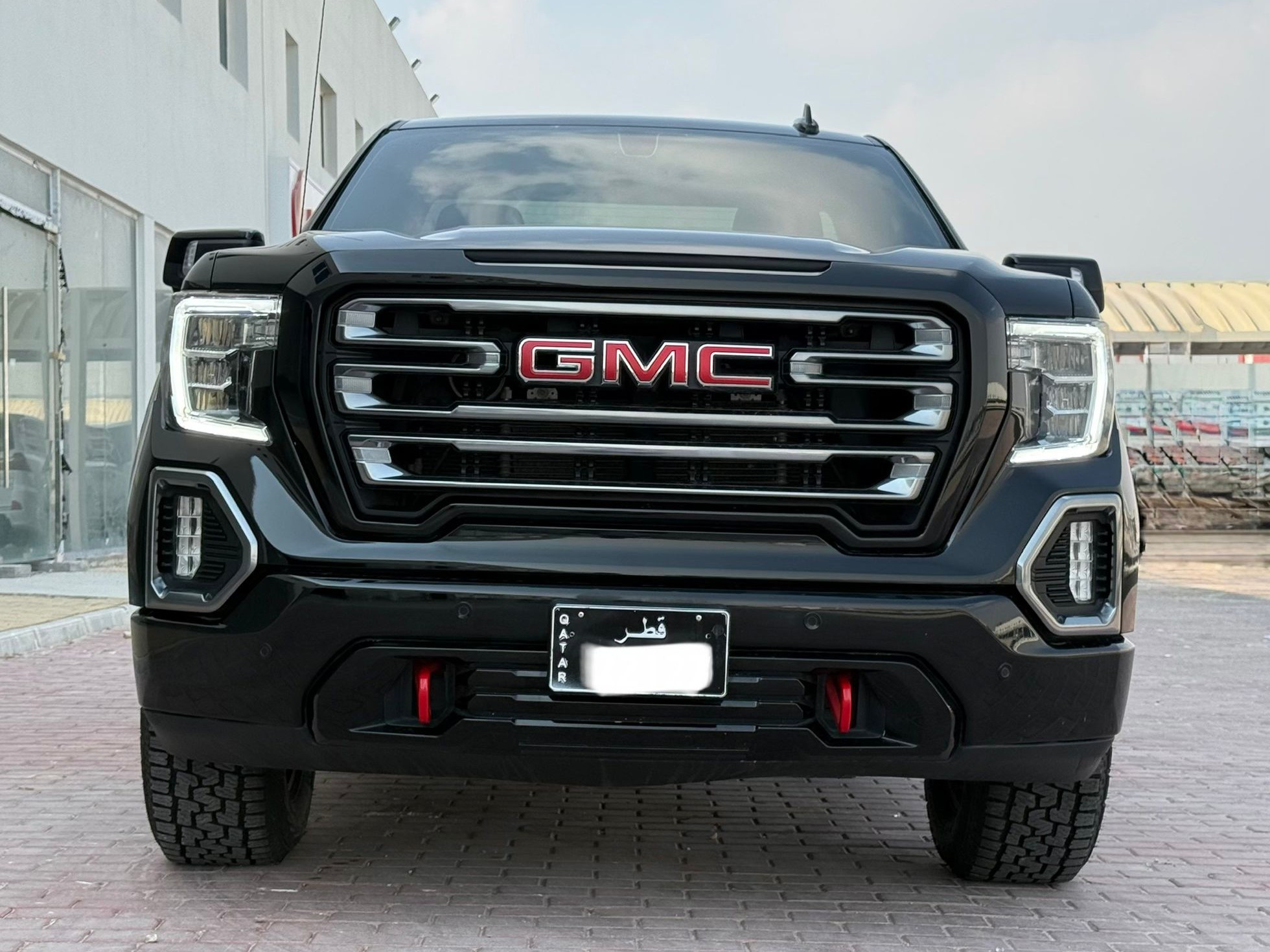 GMC Sierra 2021 - Image 2