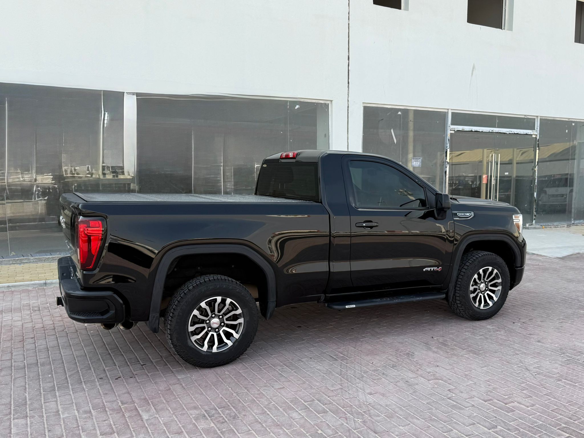 GMC Sierra 2021 - Image 3