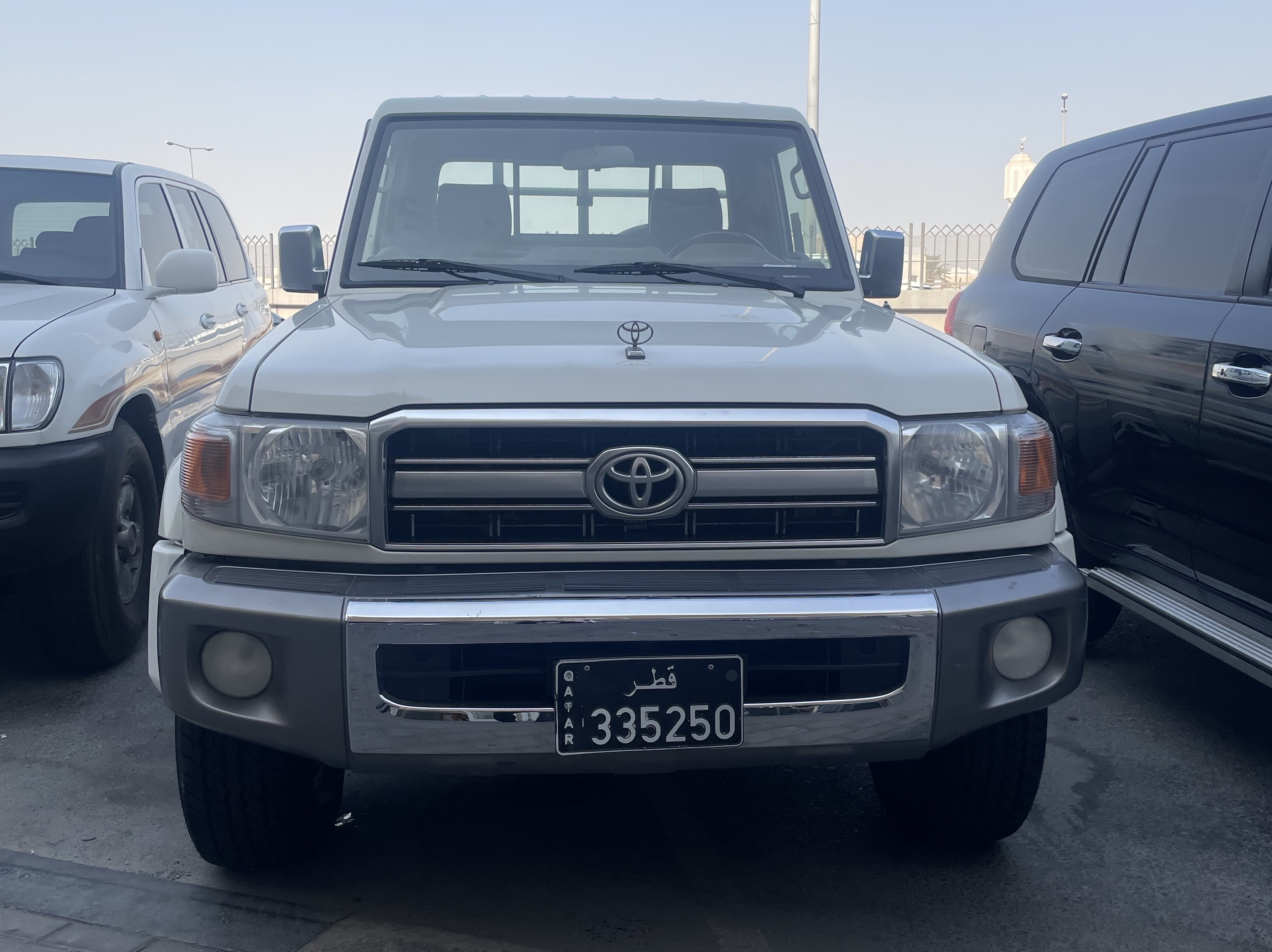 Toyota Land Cruiser LX 2022 - Image 2