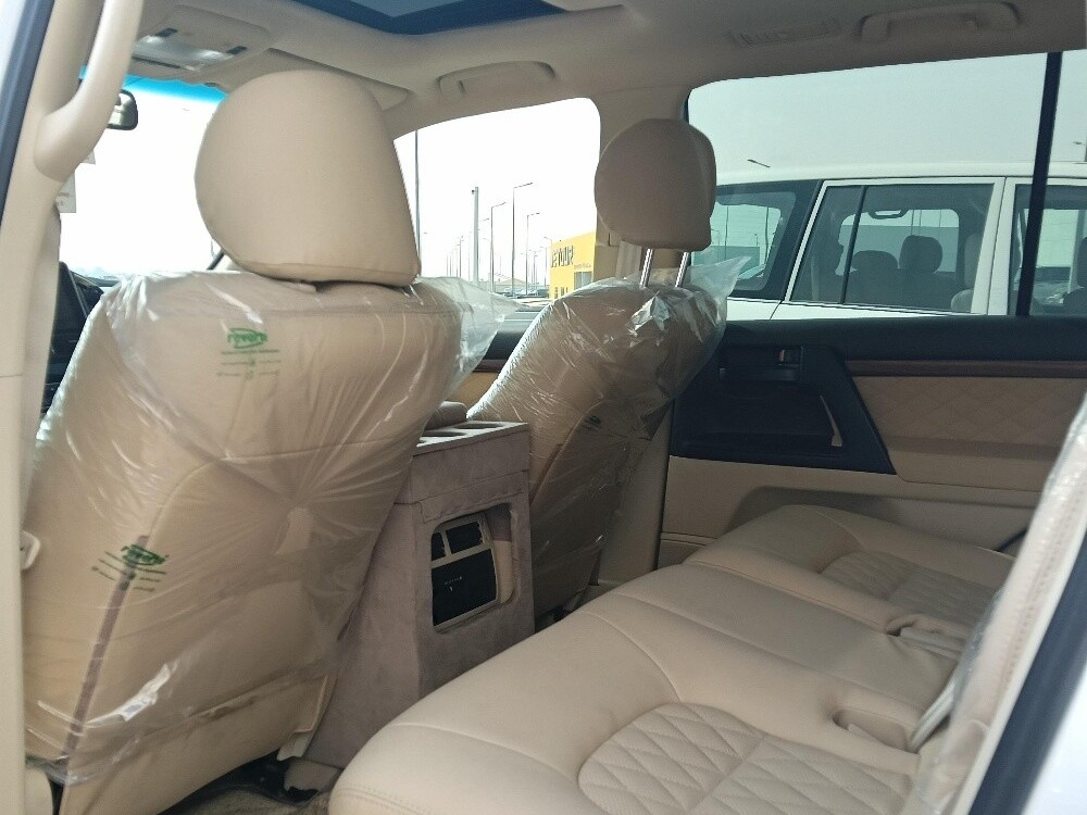 Toyota Land Cruiser GX.R 2009 - Image 2