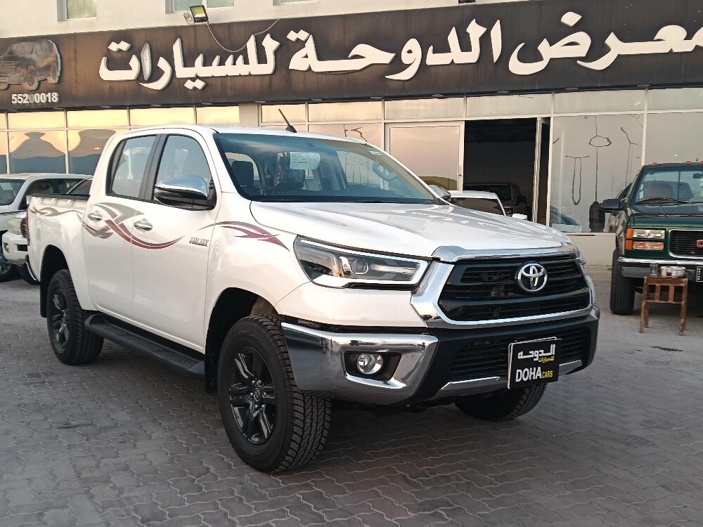Toyota Hilux 2025 - Image 1