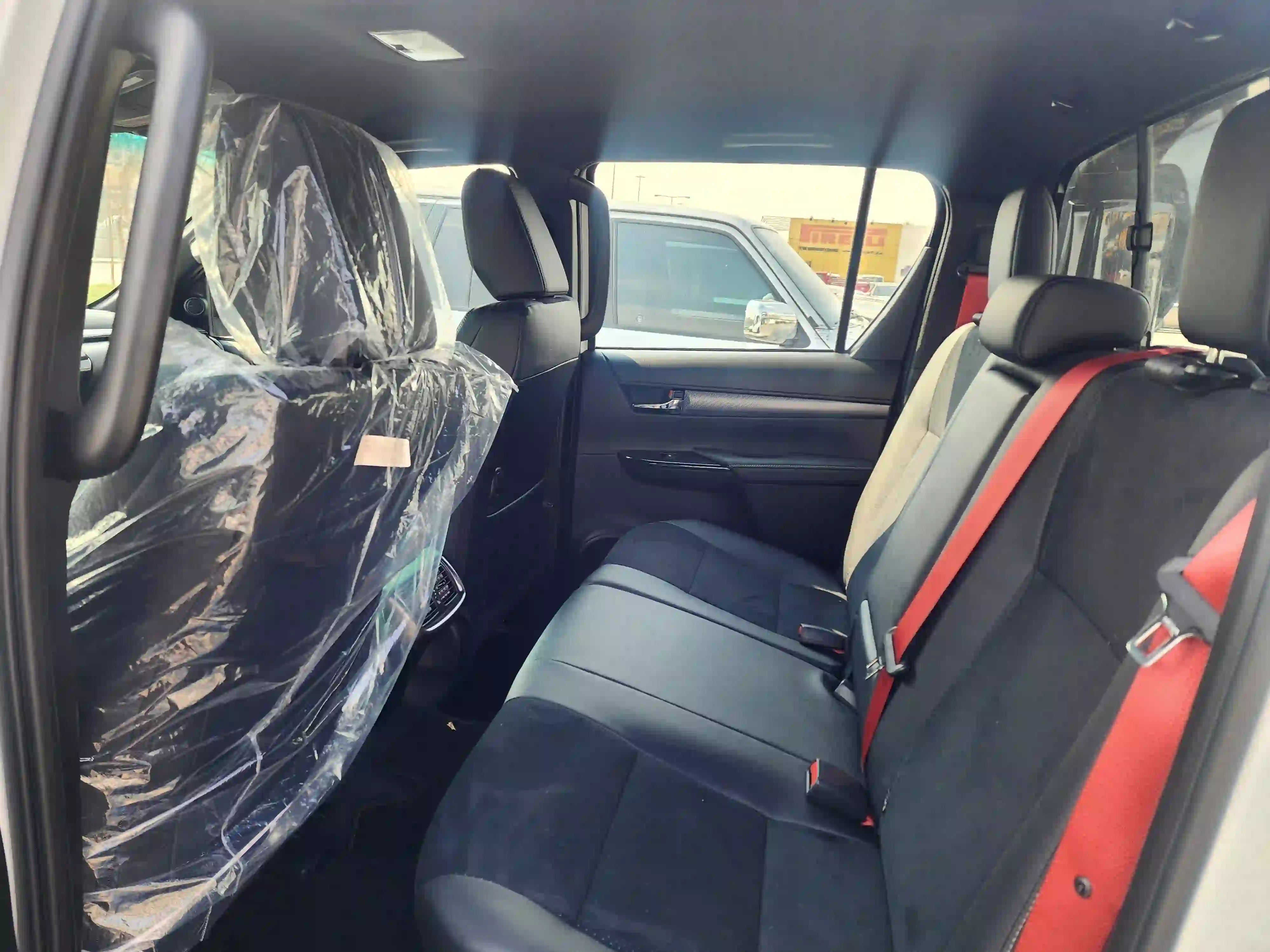Toyota Hilux GR 2025 - Image 4