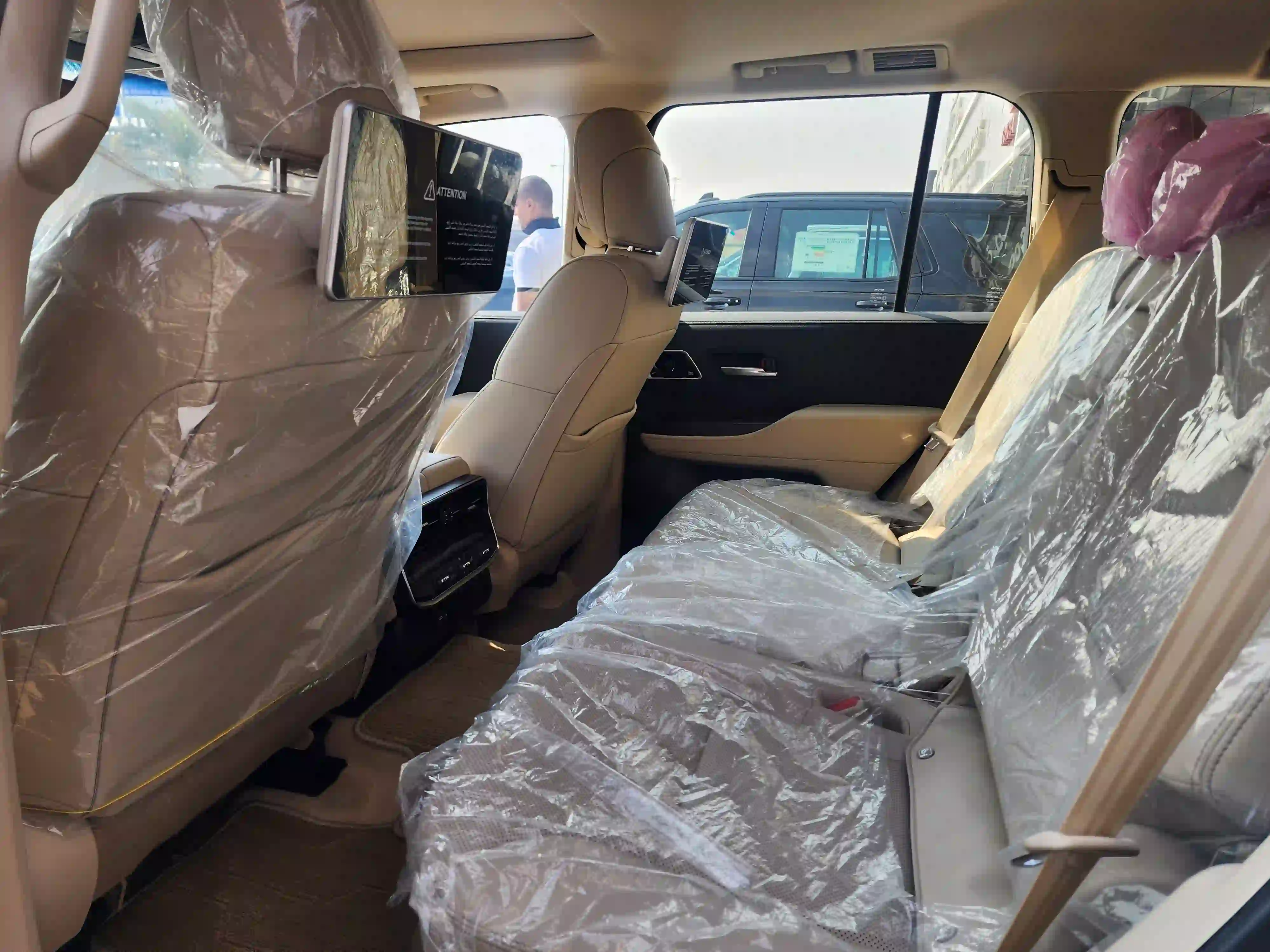 Toyota Land Cruiser VX 2025 - Image 4