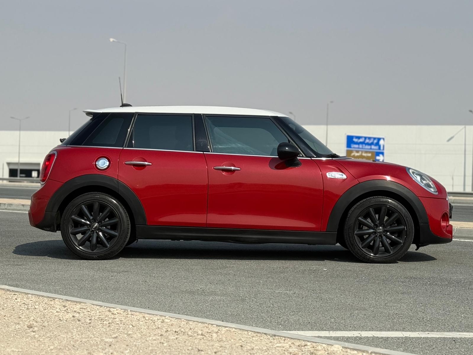 Mini Cooper S. 2016 - Image 3