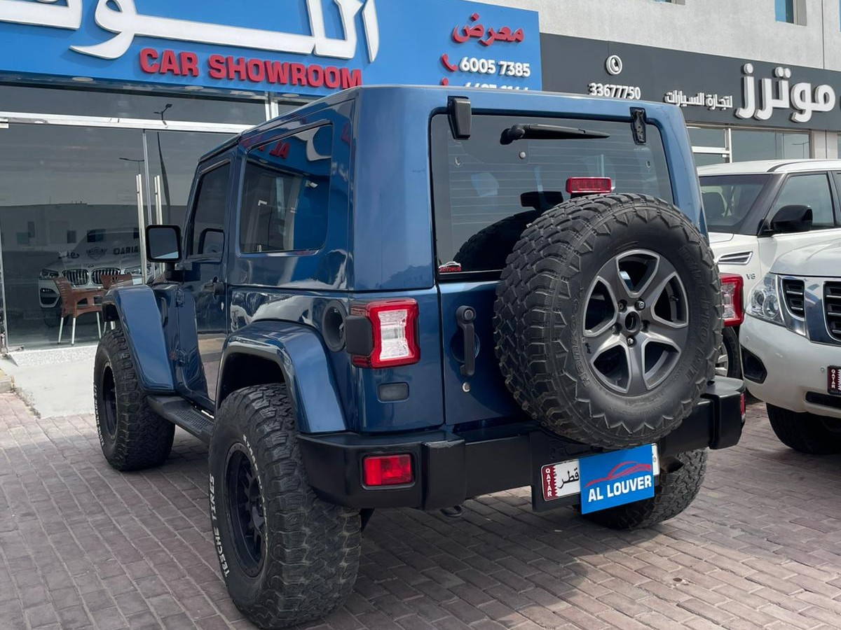Jeep Wrangler Sahara 2010 - Image 2