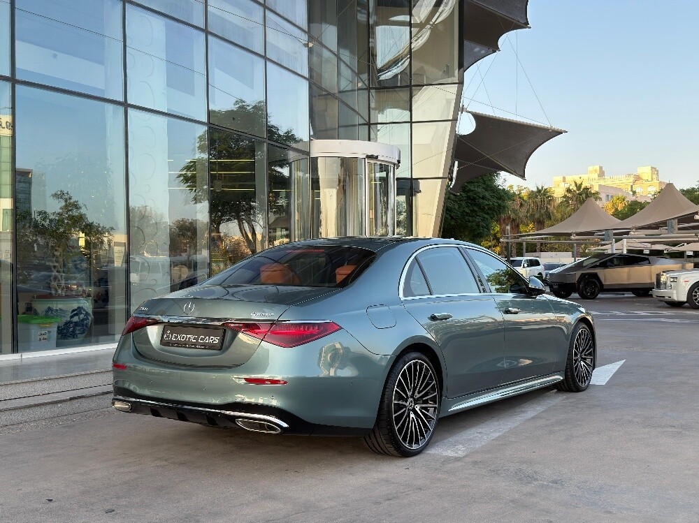 Mercedes-Benz S-Class Sedan 500 AMG 2025 - Image 4