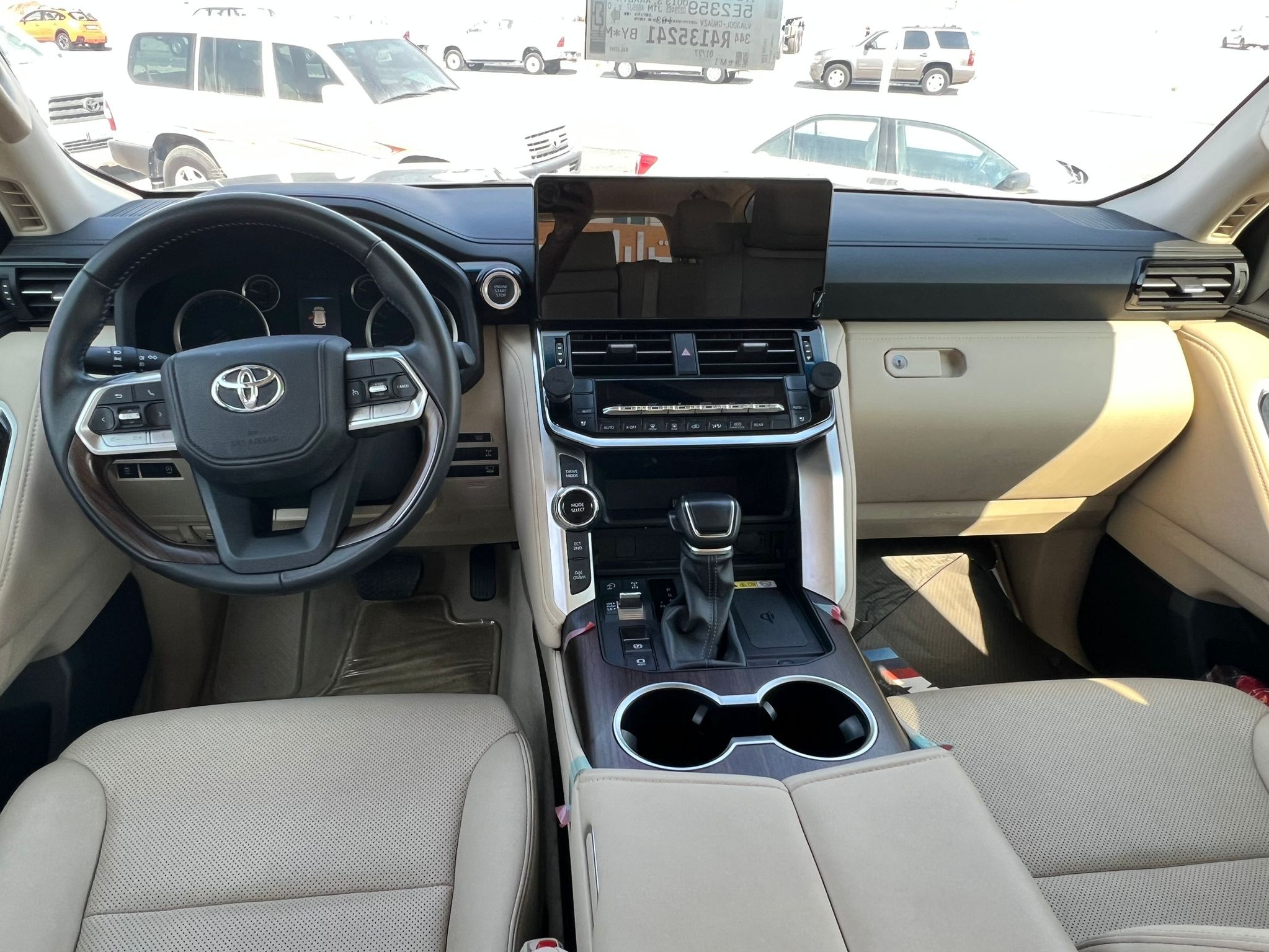 Toyota Land Cruiser GX.R 2024 - Image 4
