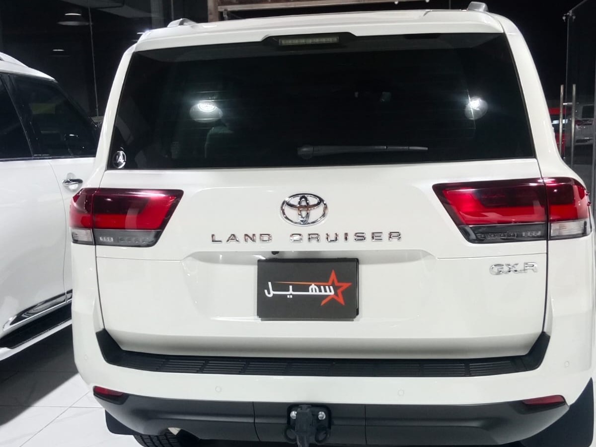 Toyota Land Cruiser GX.R 2024 - Image 4