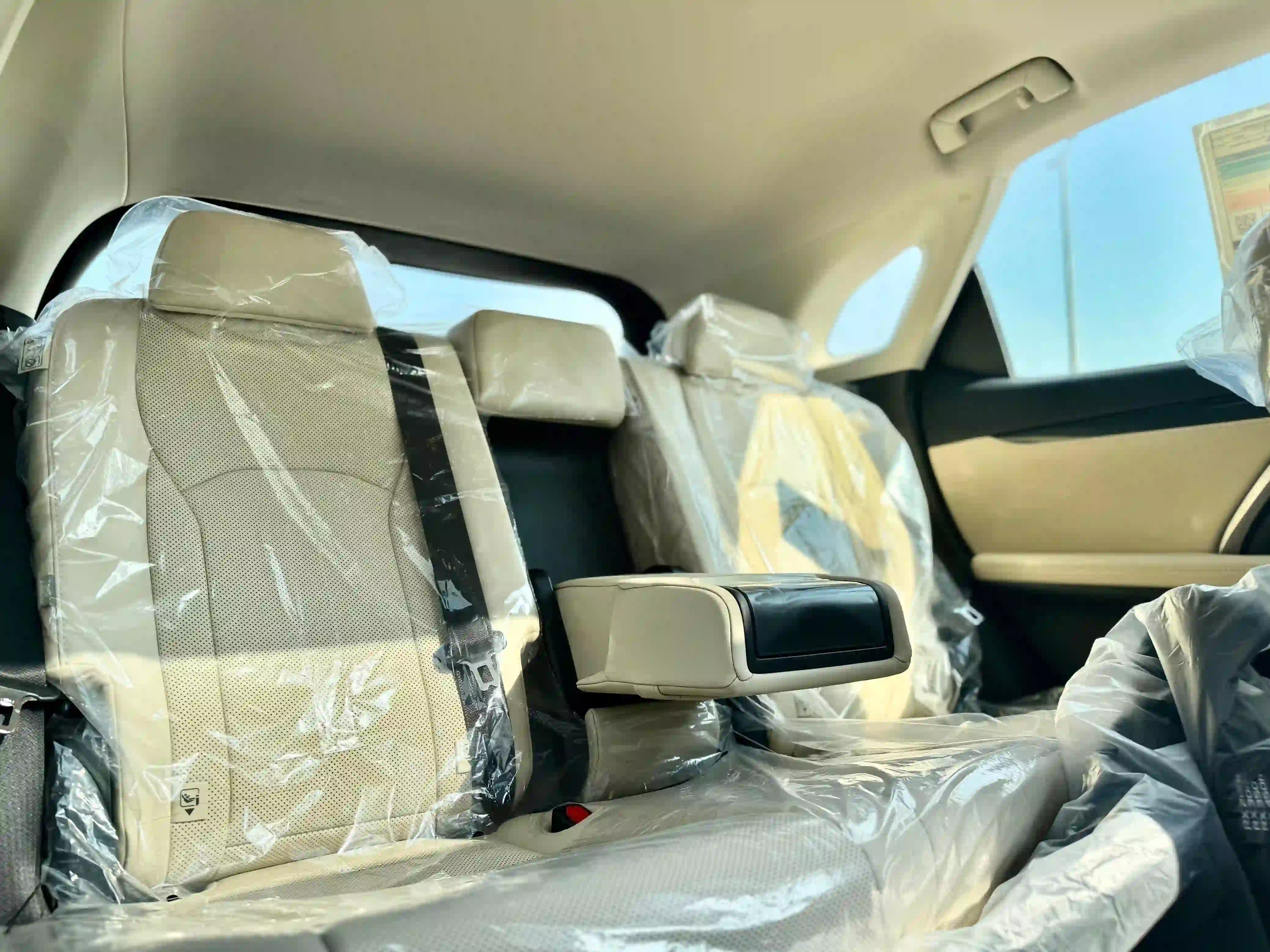 Lexus RX 350 2022 - Image 4