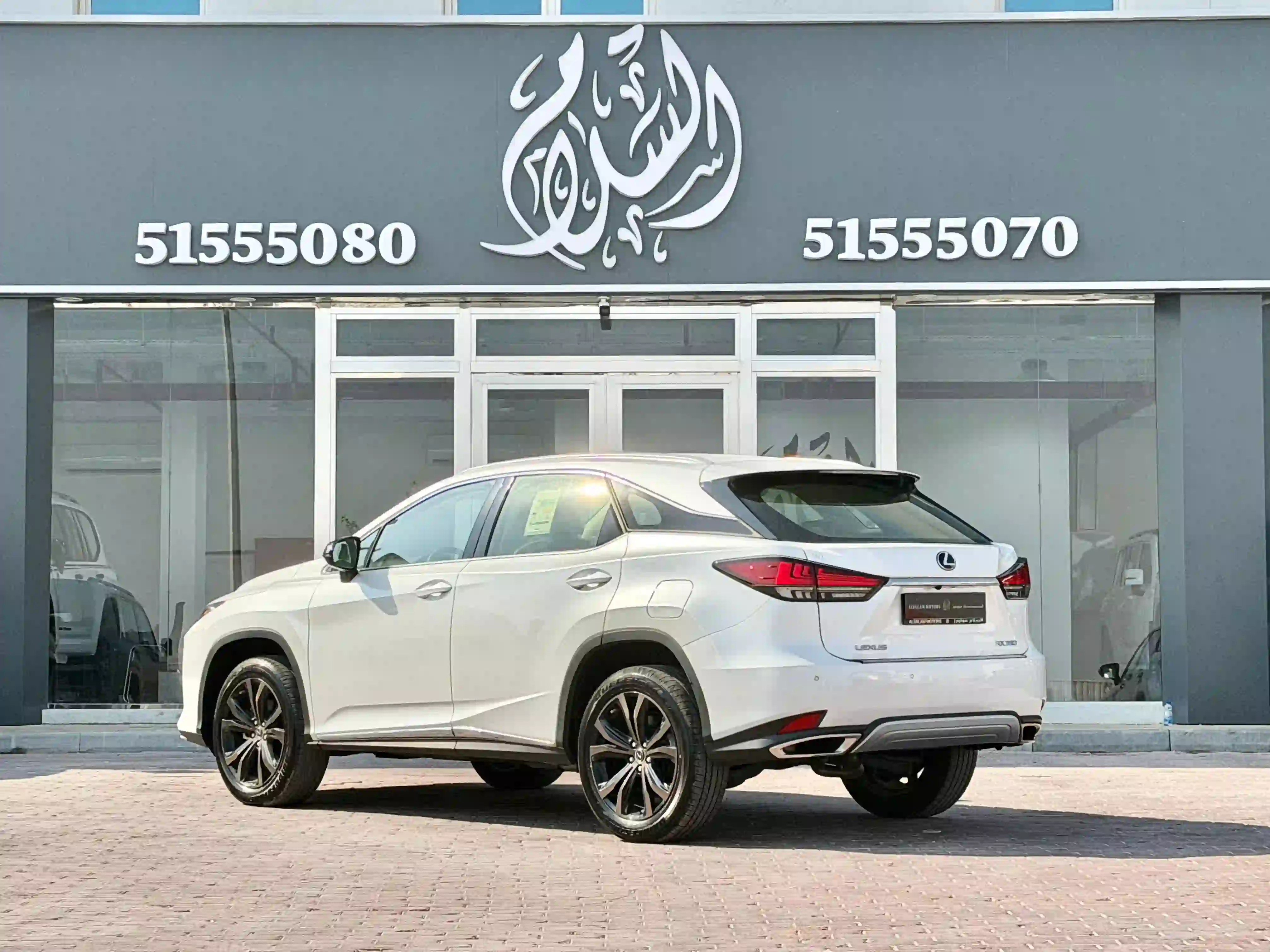 Lexus RX 350 2022 - Image 2