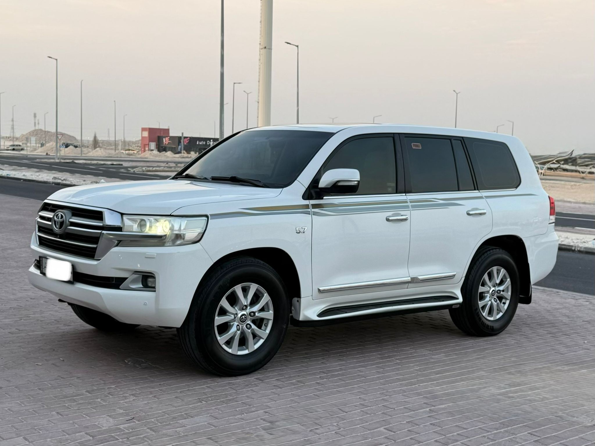 Toyota Land Cruiser VX.R 2016 - Image 1