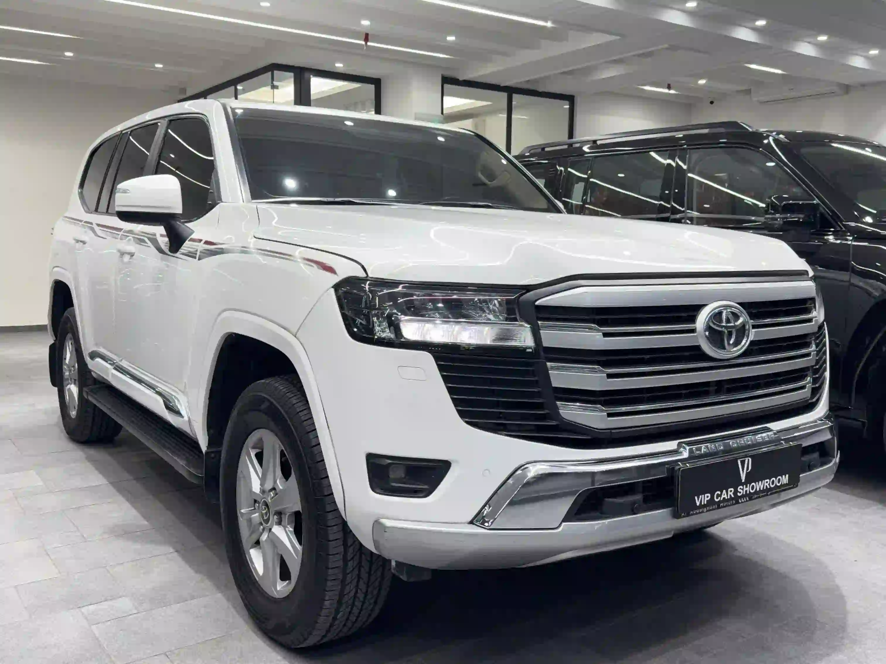 Toyota Land Cruiser GX.R 2022 - Image 2