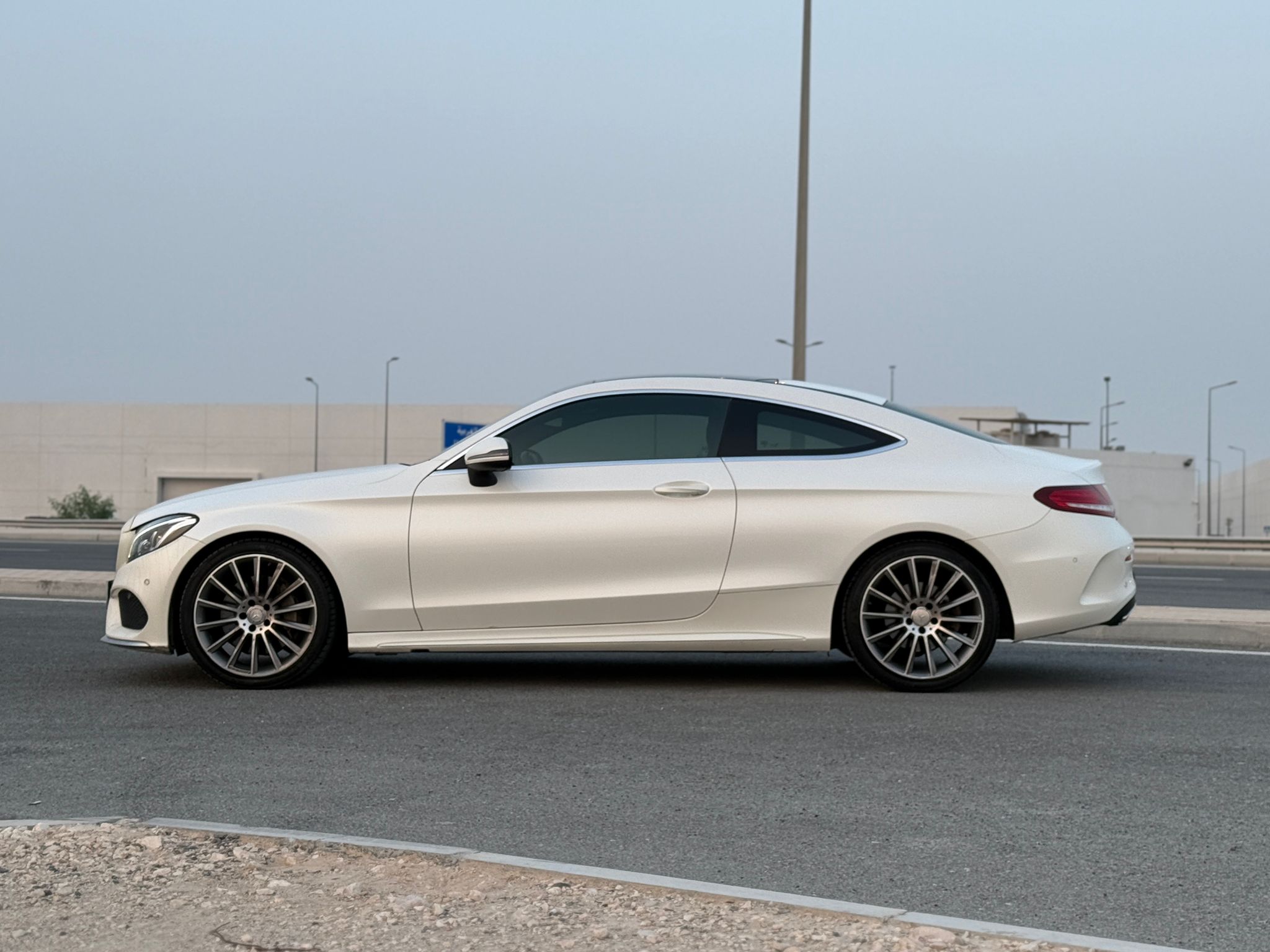 Mercedes-Benz C-Class Coupe 300 2017 - Image 2