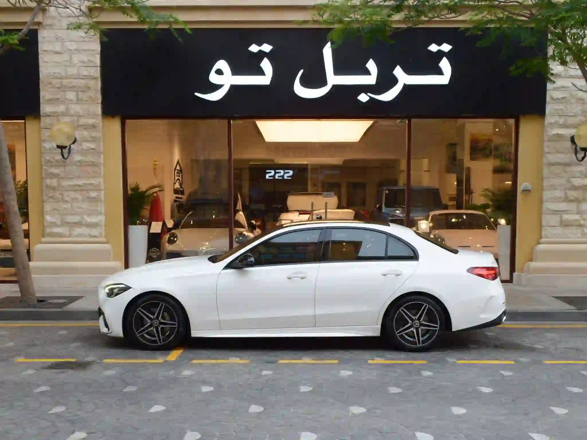 Mercedes-Benz C-Class Sedan 200 2023 - Image 3