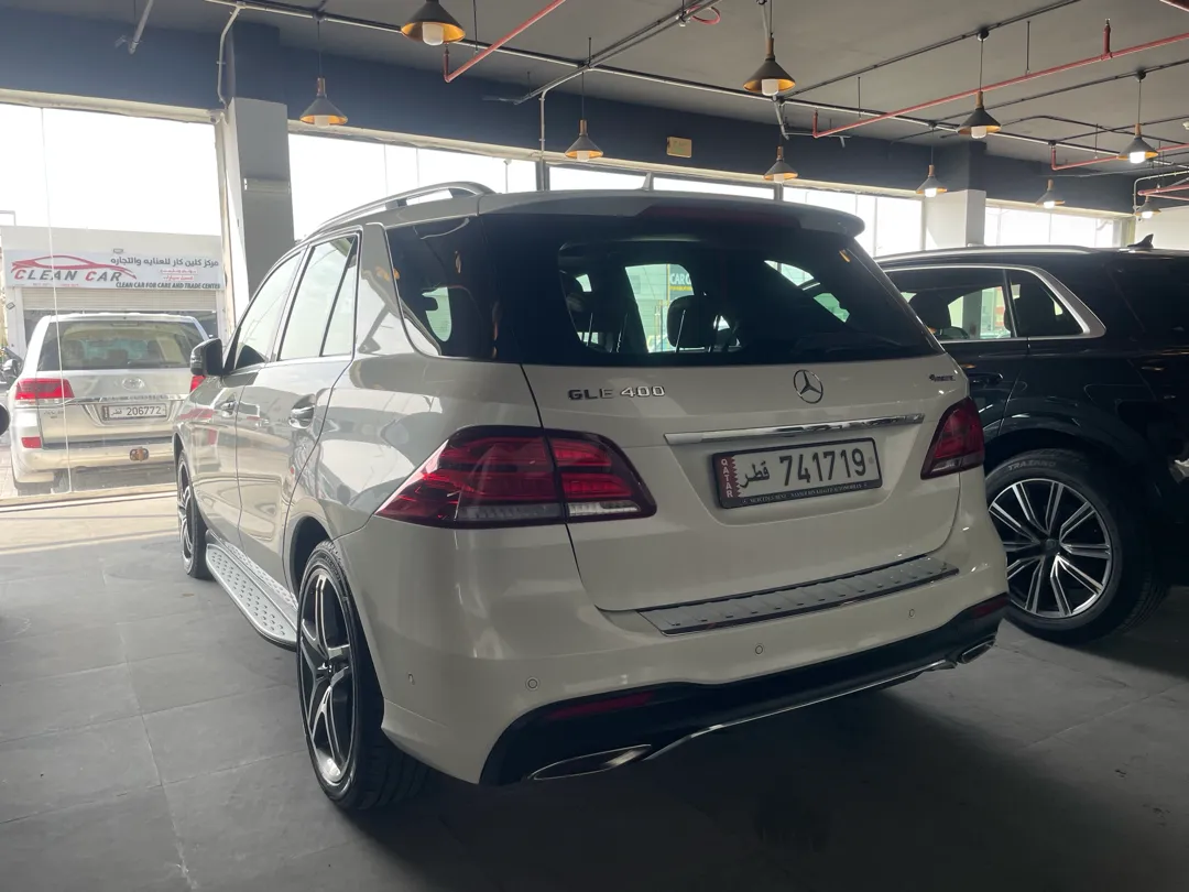 Mercedes-Benz GLE  400 2017 - Image 3
