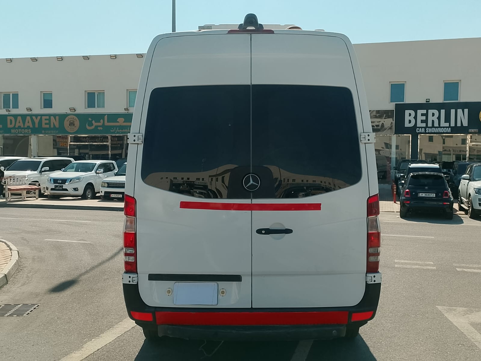Mercedes-Benz Van  2015 - Image 3