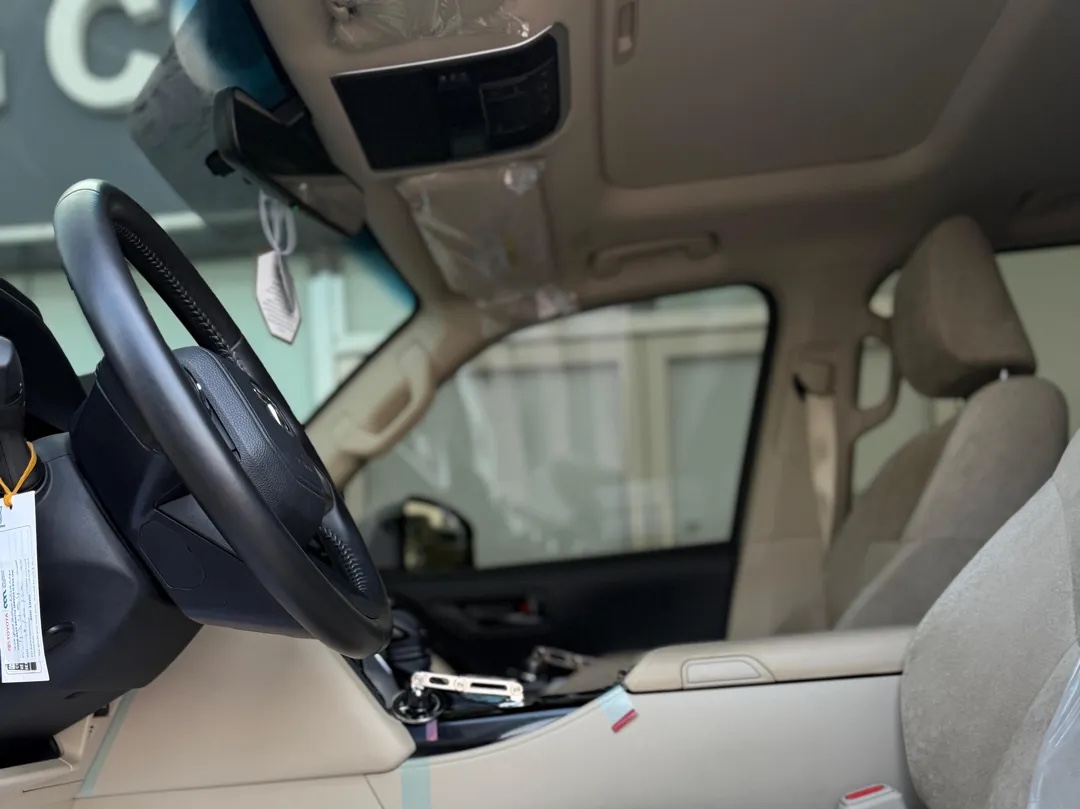 Toyota Land Cruiser GX.R 2024 - Image 4