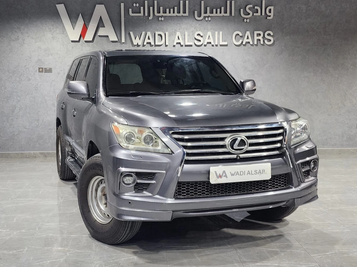 Lexus LX 570 2013