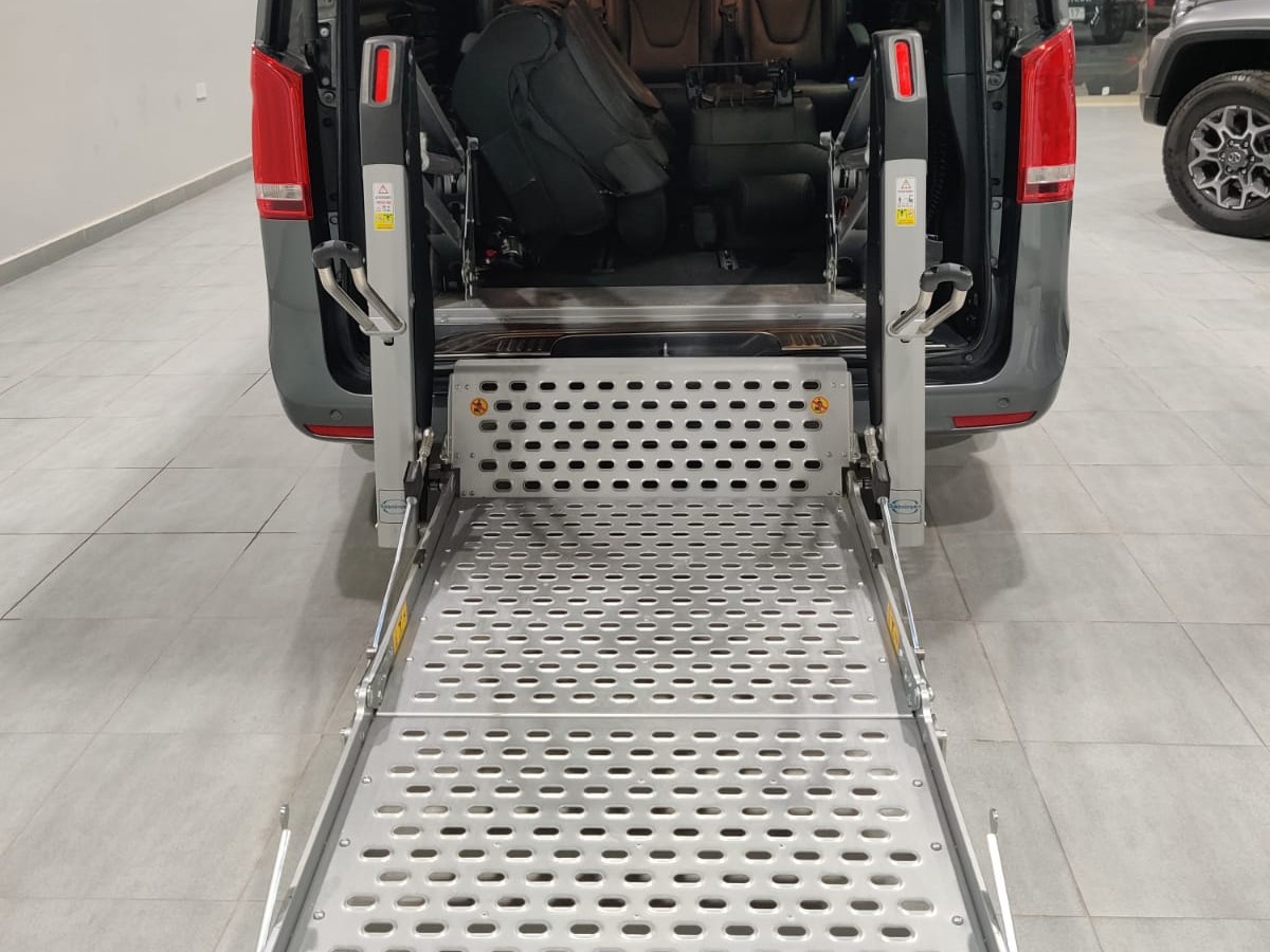 Mercedes-Benz Van  2020 - Image 4