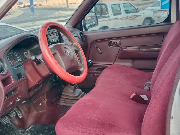 Nissan Pickup 2014 - Image 4