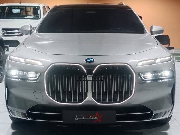 BMW 7-Series 735 Li 2023 - Image 1
