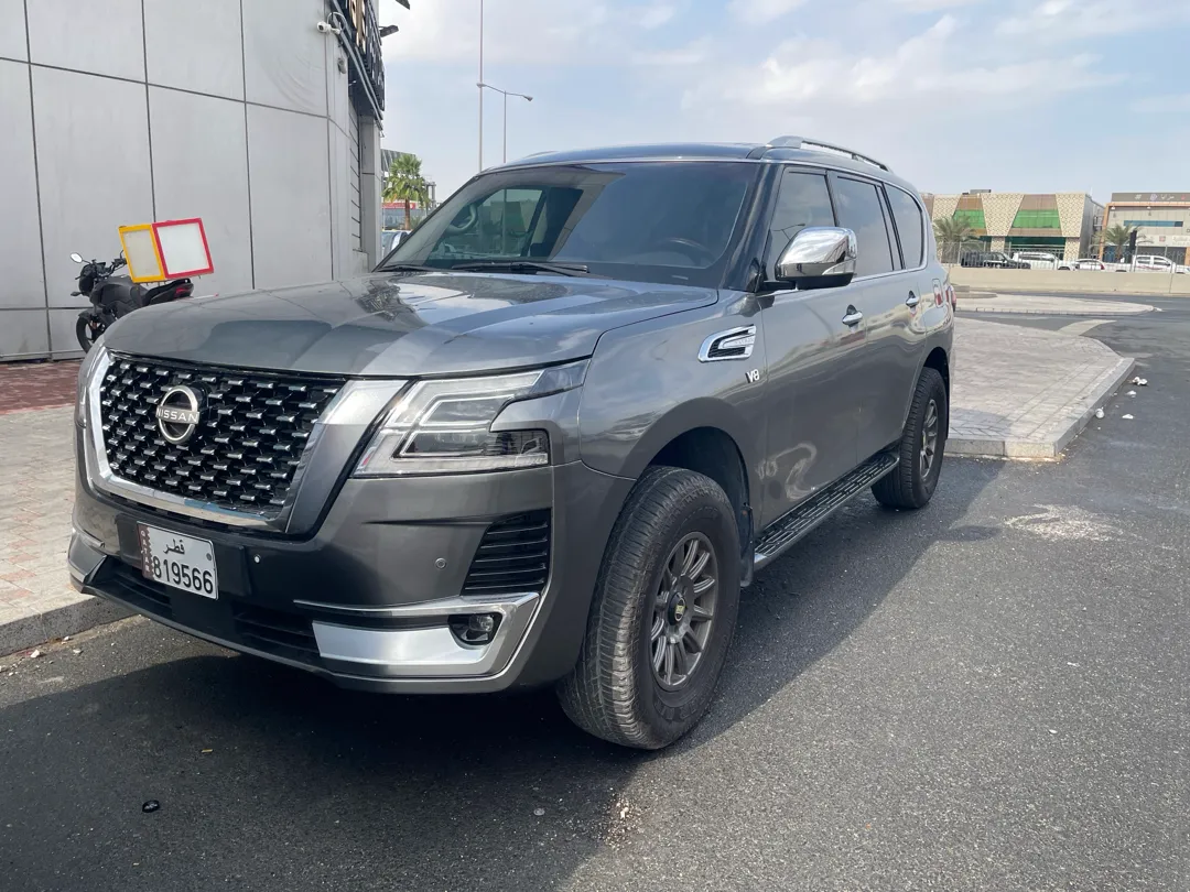 Nissan Patrol  Platinum 2011 - Image 1