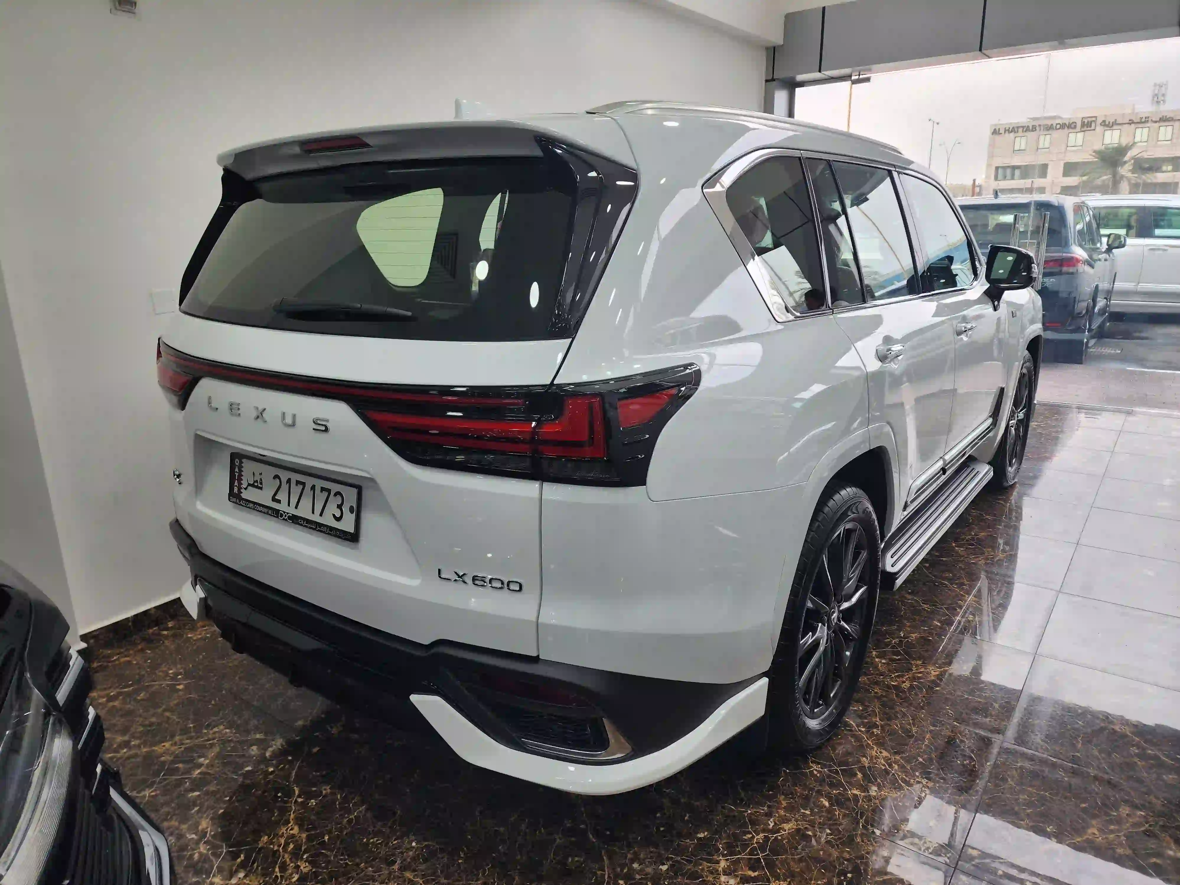 Lexus LX 600  F-Sport 2025 - Image 2