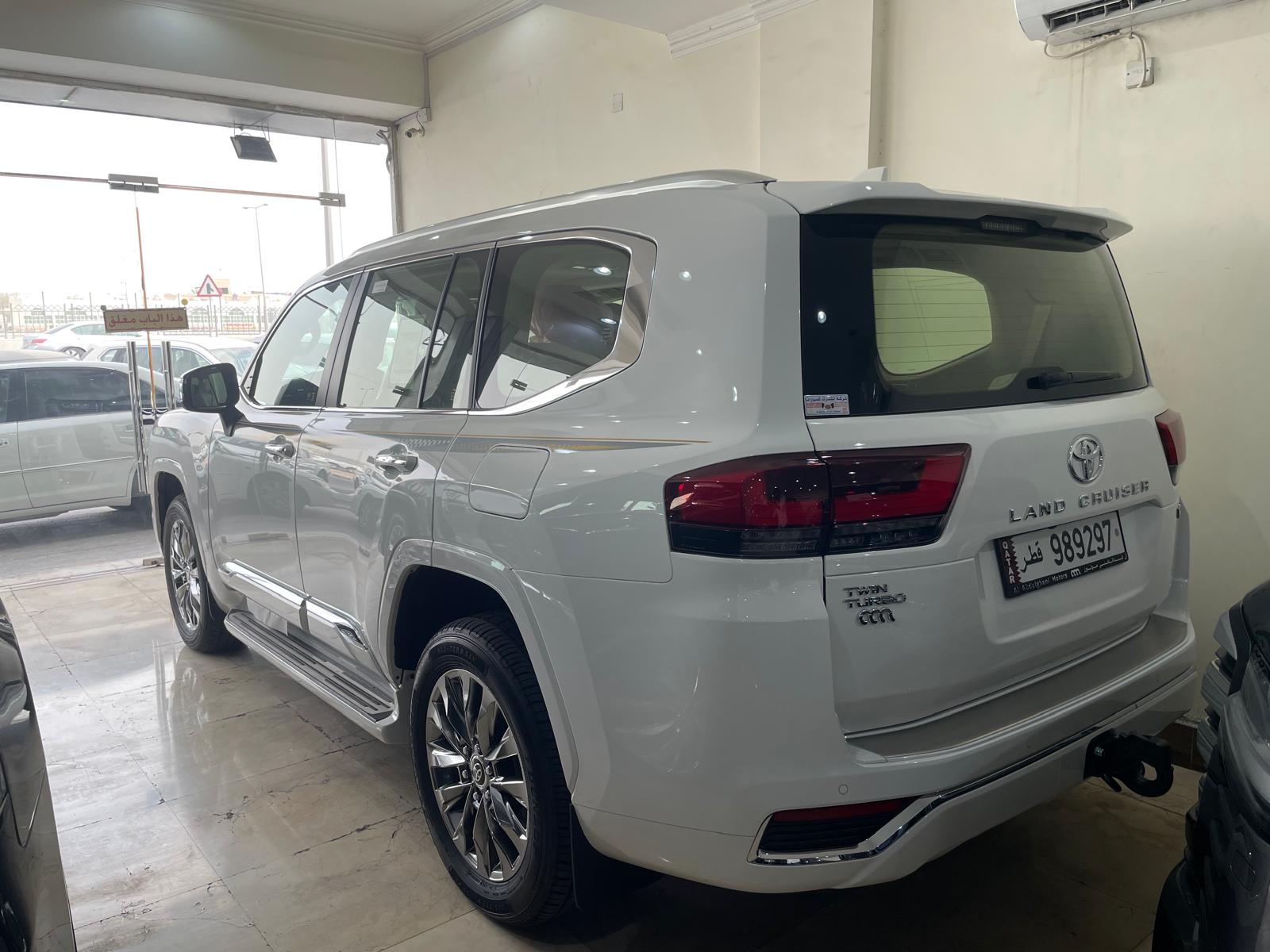 Toyota Land Cruiser VX.R 2025 - Image 2
