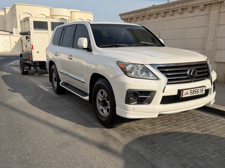 Lexus LX 570 S 2015 - Image 1