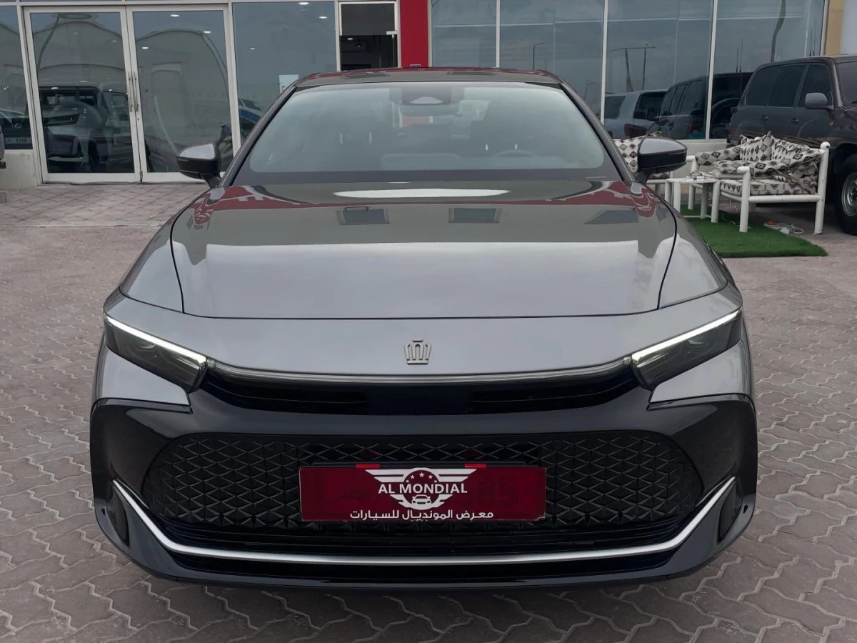 Toyota Crown hybrid 2024