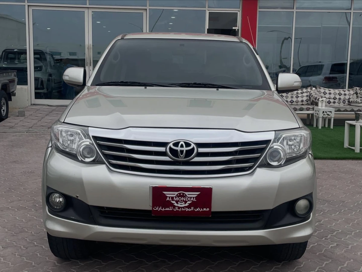 Toyota Fortuner 2014