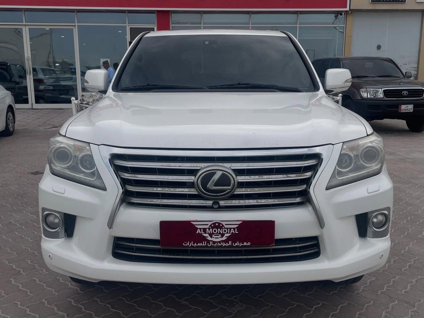 Lexus LX 570 2012
