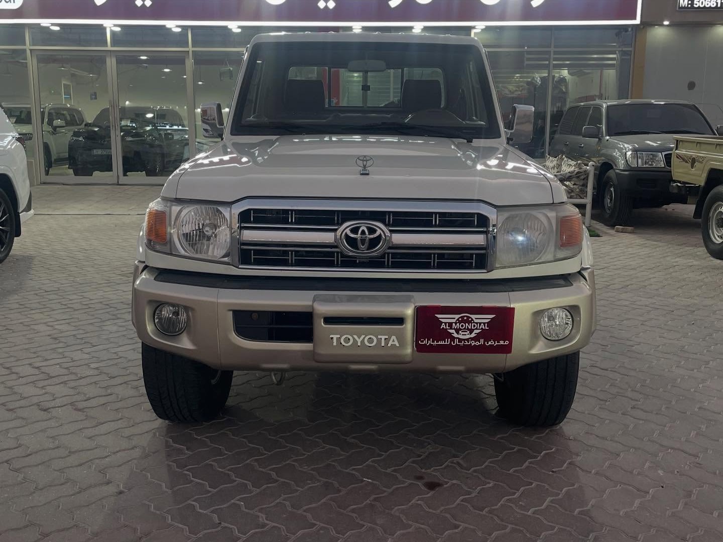 Toyota LX  2020 - Image 1