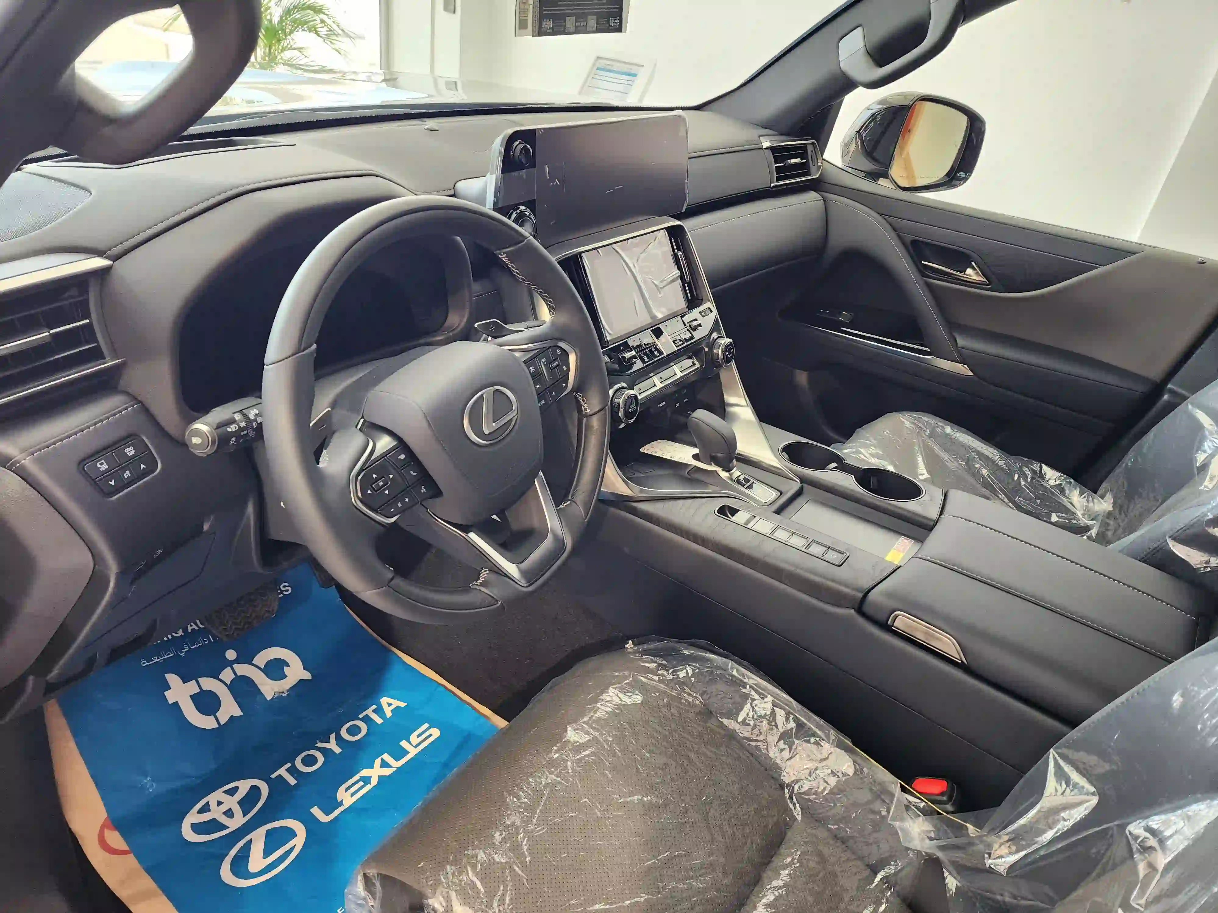 Lexus LX 600 OVERTRAIL 2025 - Image 4