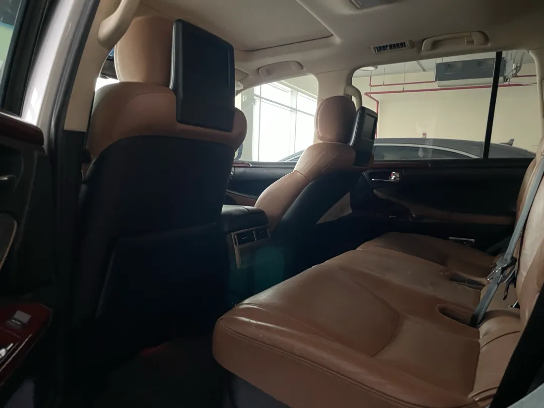Lexus LX 570 2015 — photo 9 for sale in Qatar