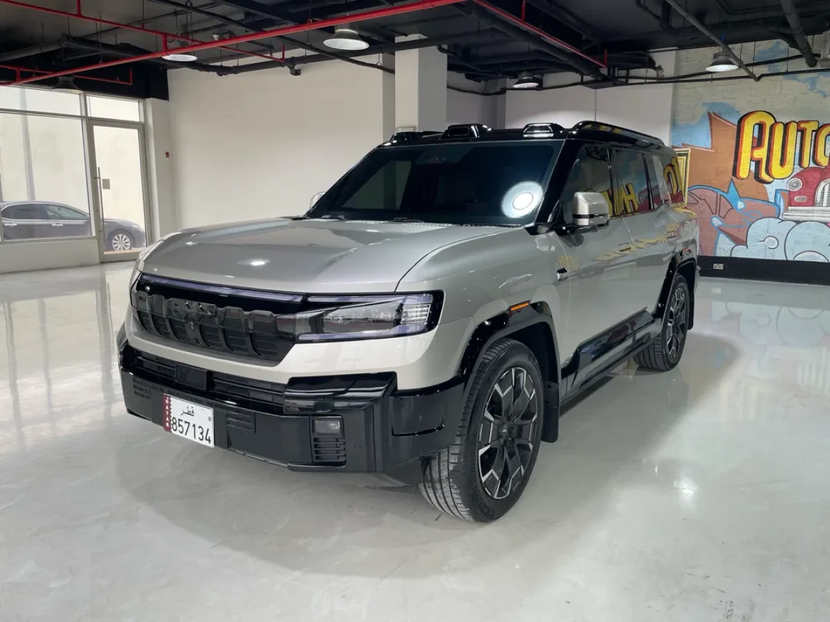 BYD  LEOPARD 8 2025