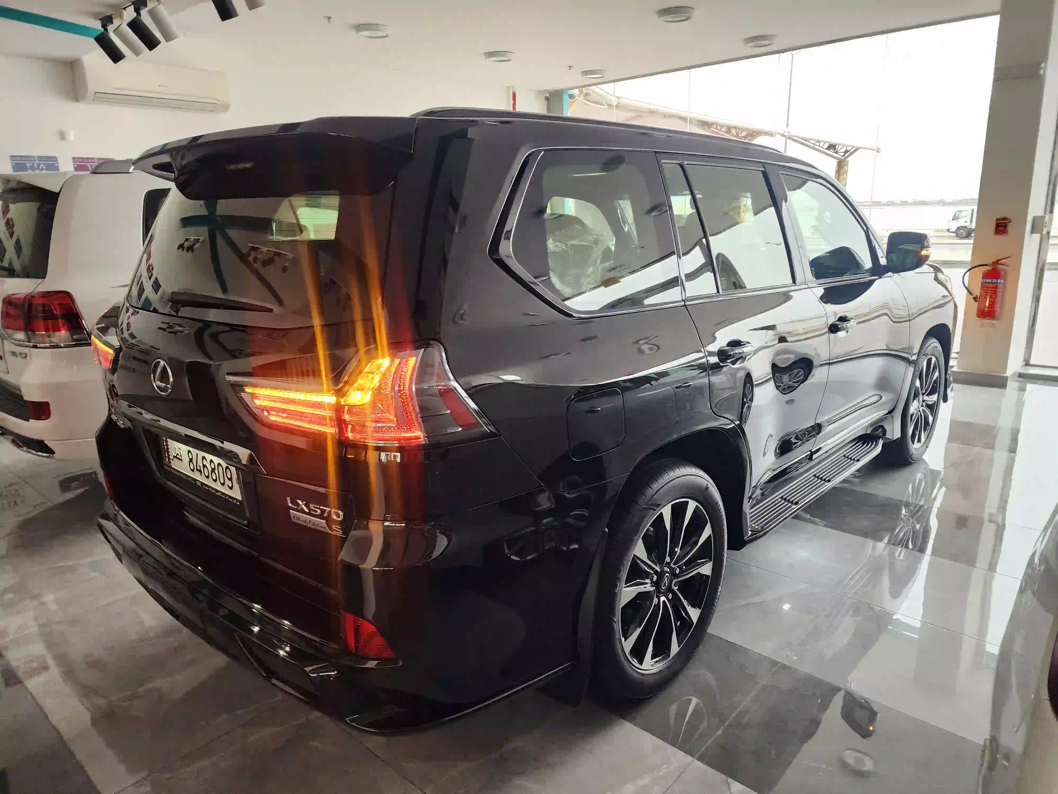 Lexus LX 570 S Black Edition 2021 - Image 2