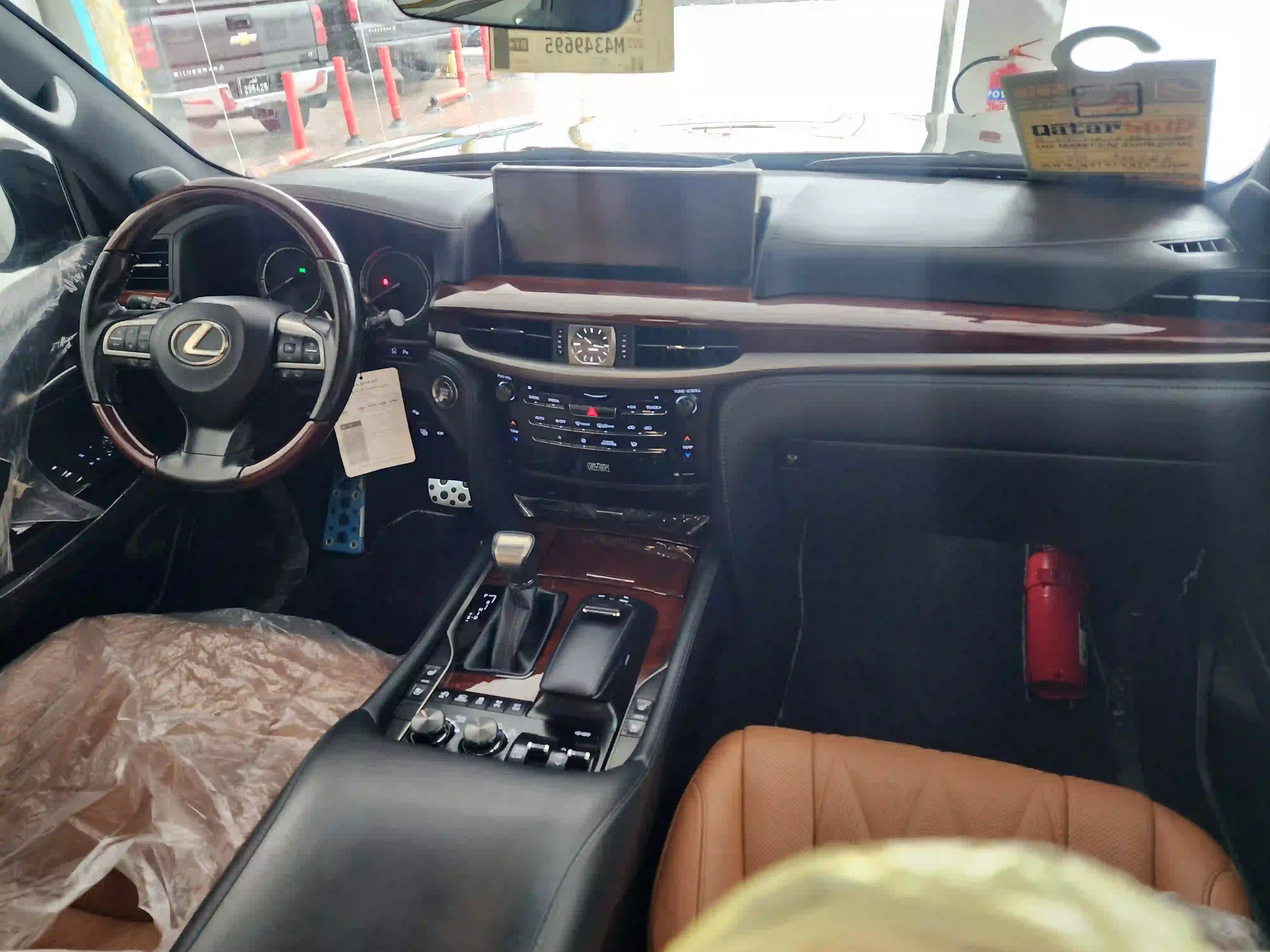 Lexus LX 570 S Black Edition 2021 - Image 4