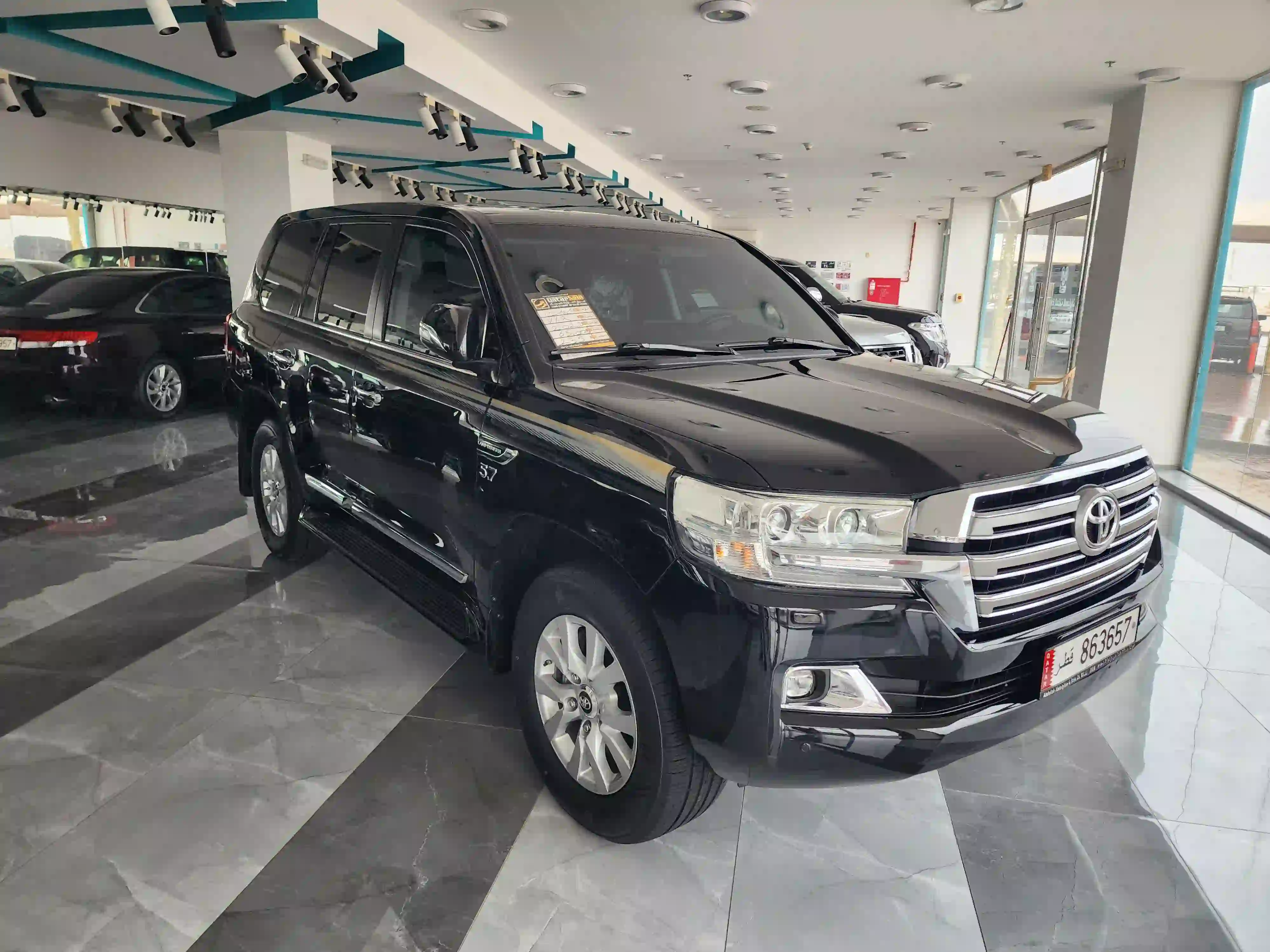 Toyota Land Cruiser VX.R 2021 - Image 2