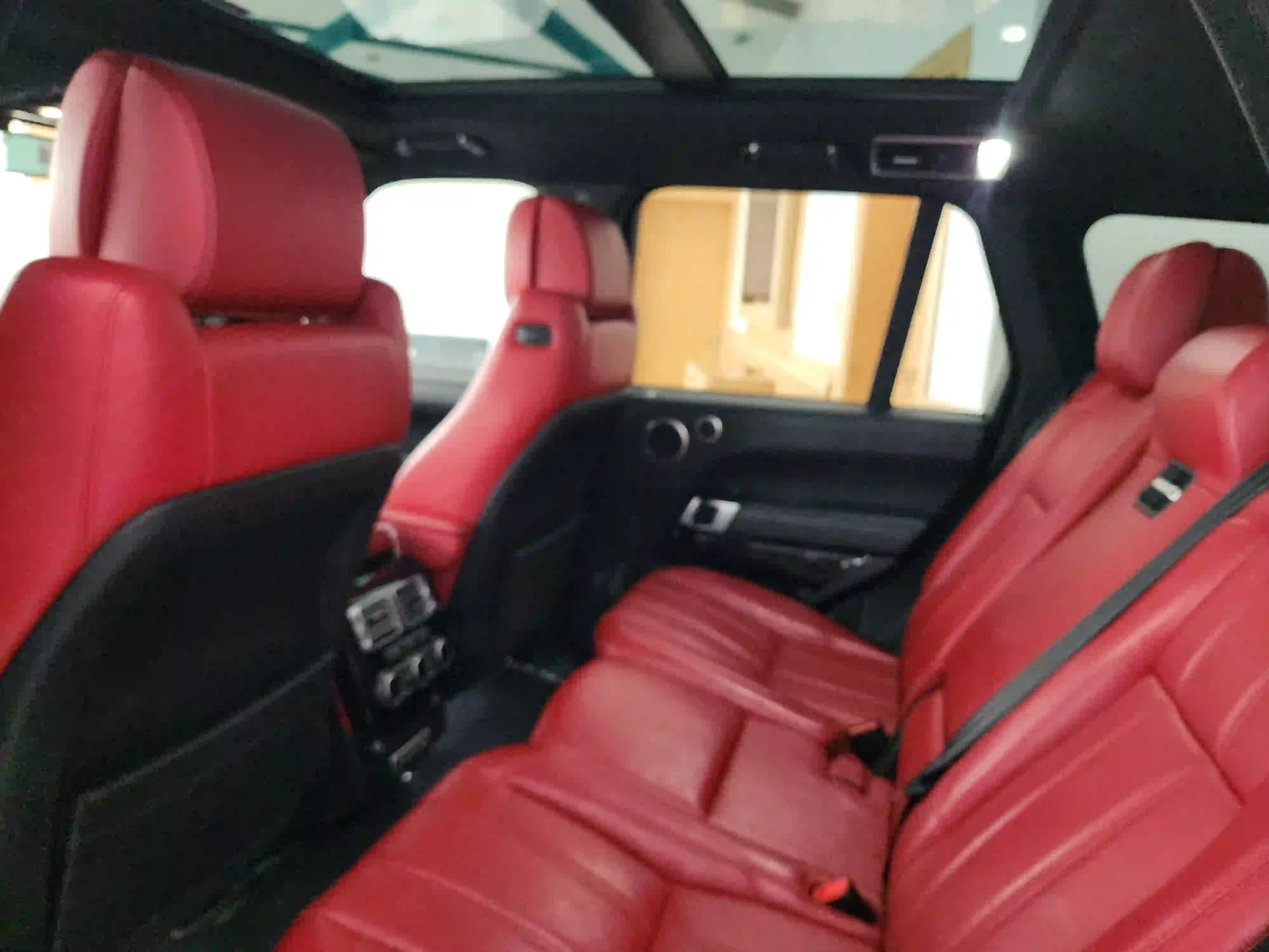 Land Rover Range Rover Vogue SE SuperCharged 2016 - Image 4